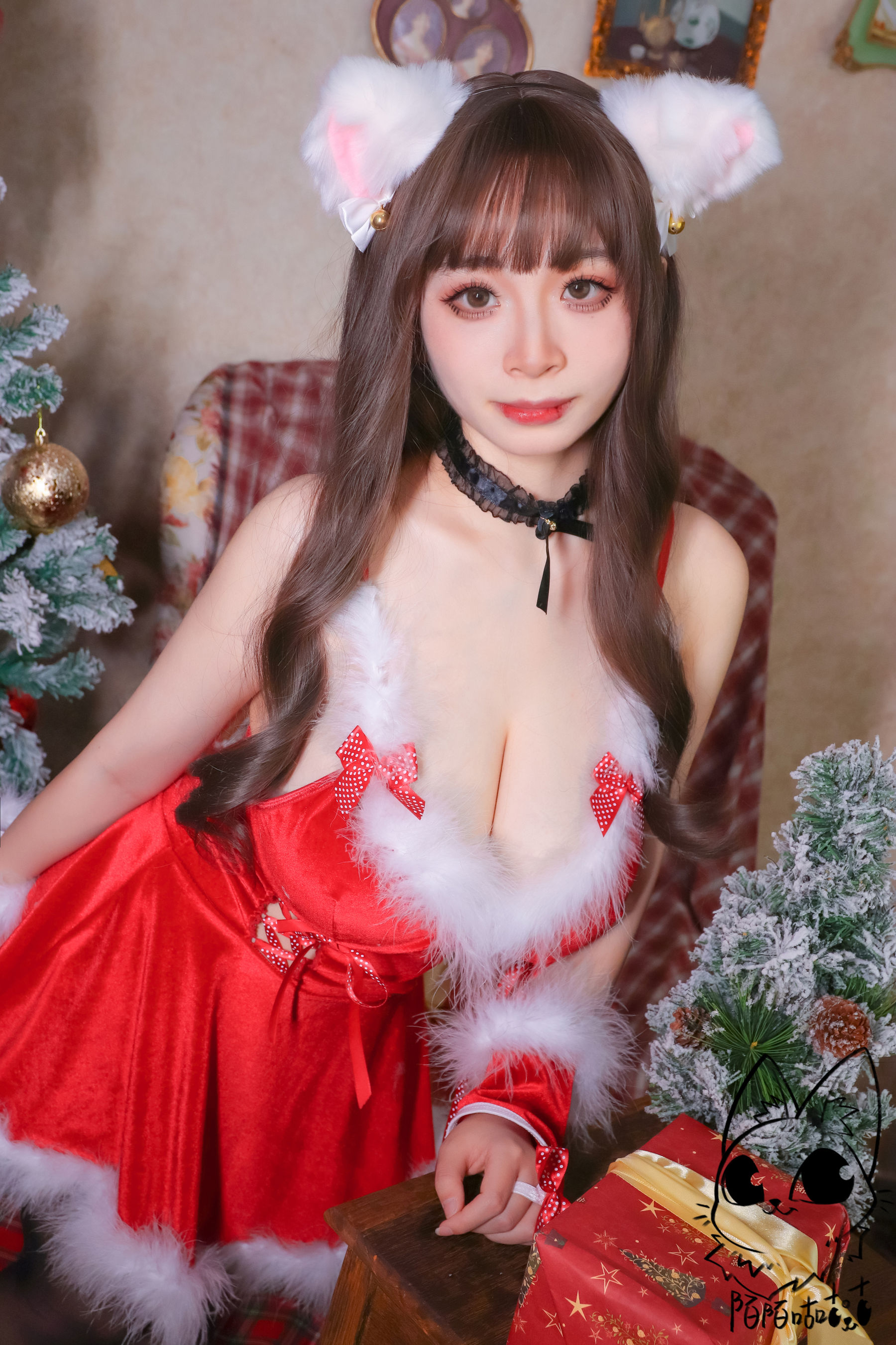 Cosplay美女韶陌陌 – 圣诞 [34P]