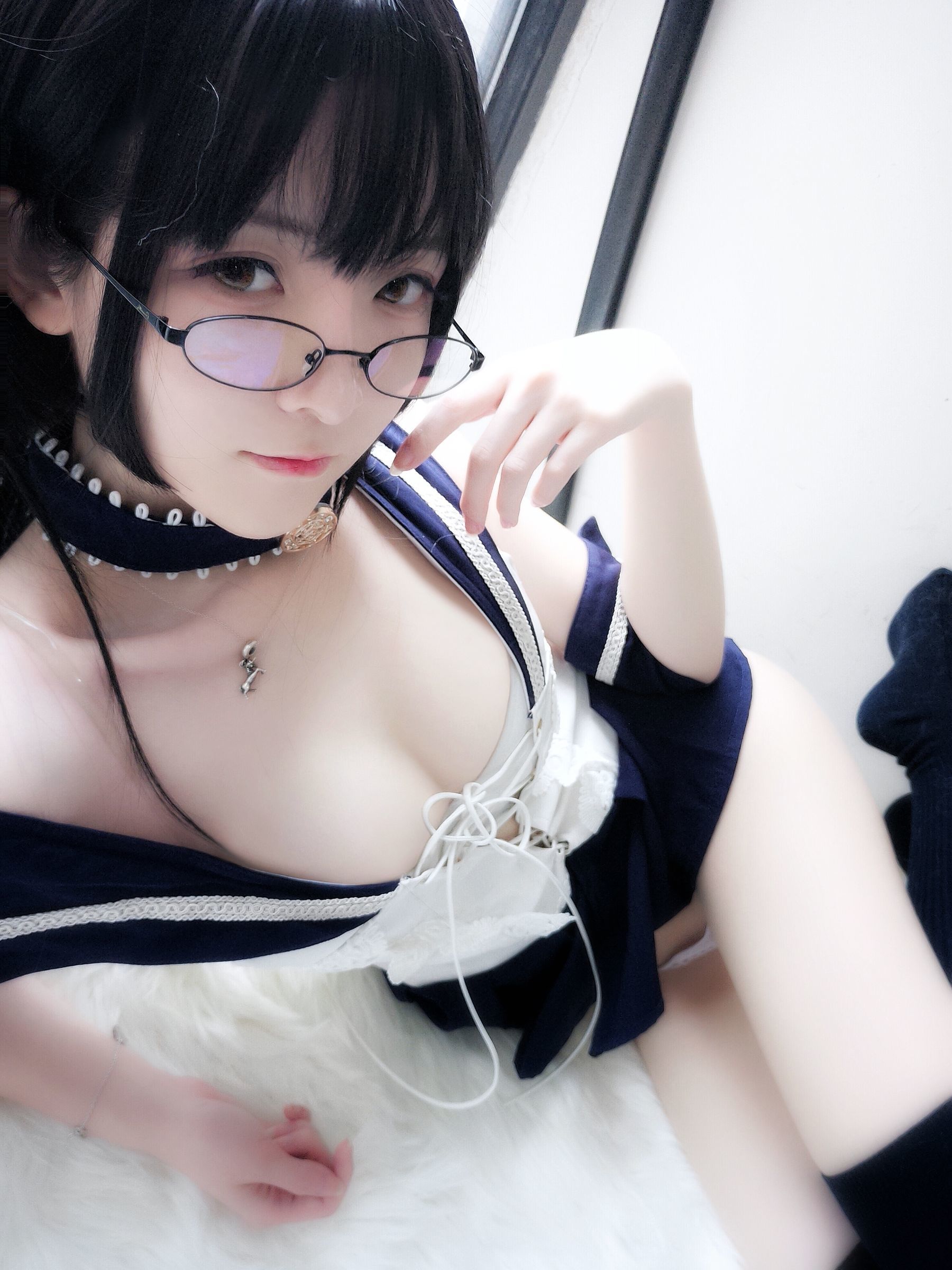 [萝莉COS] 一小央泽 – 武士刀与水手服 [20P]
