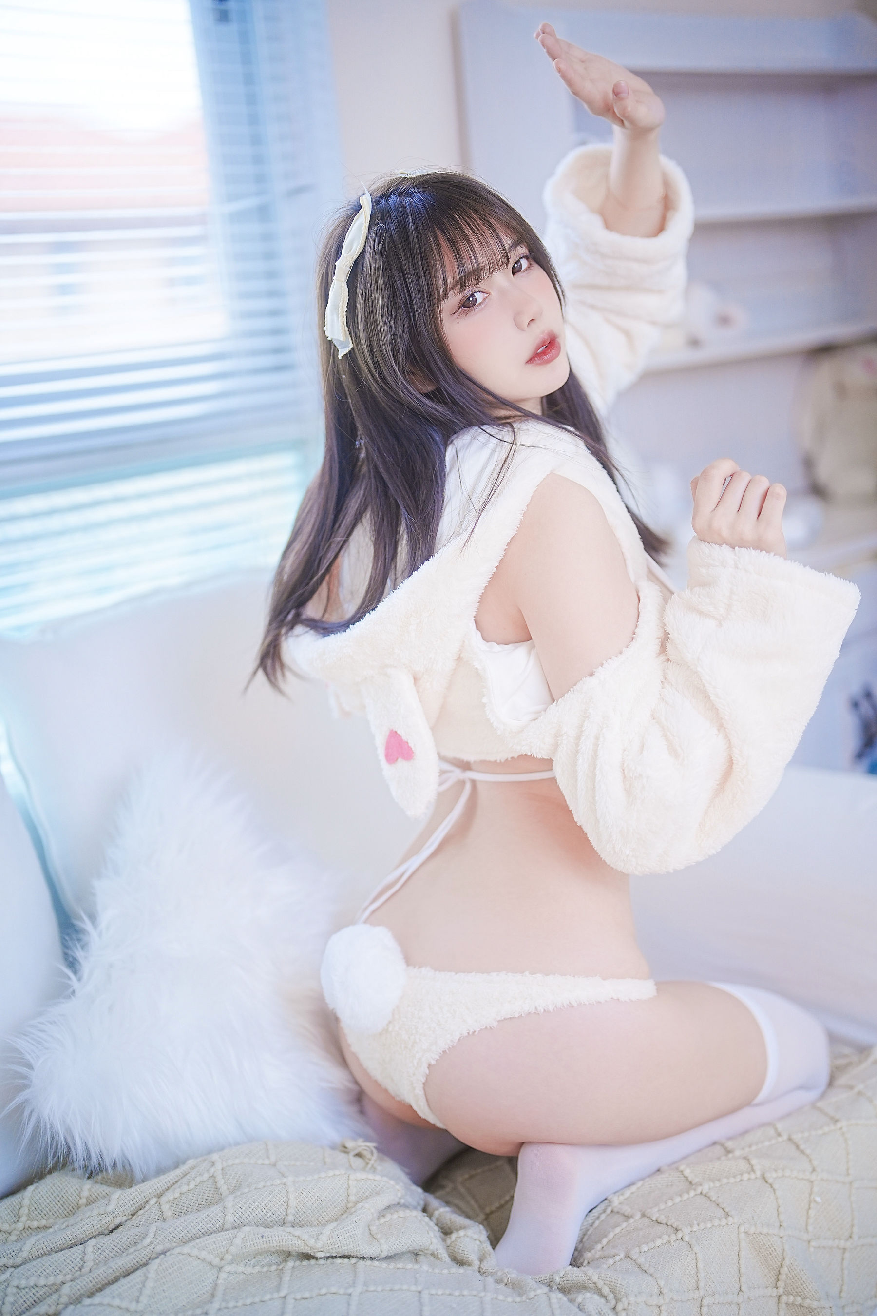Tina很妖孽呀 – 小兔子乖乖 [52P]