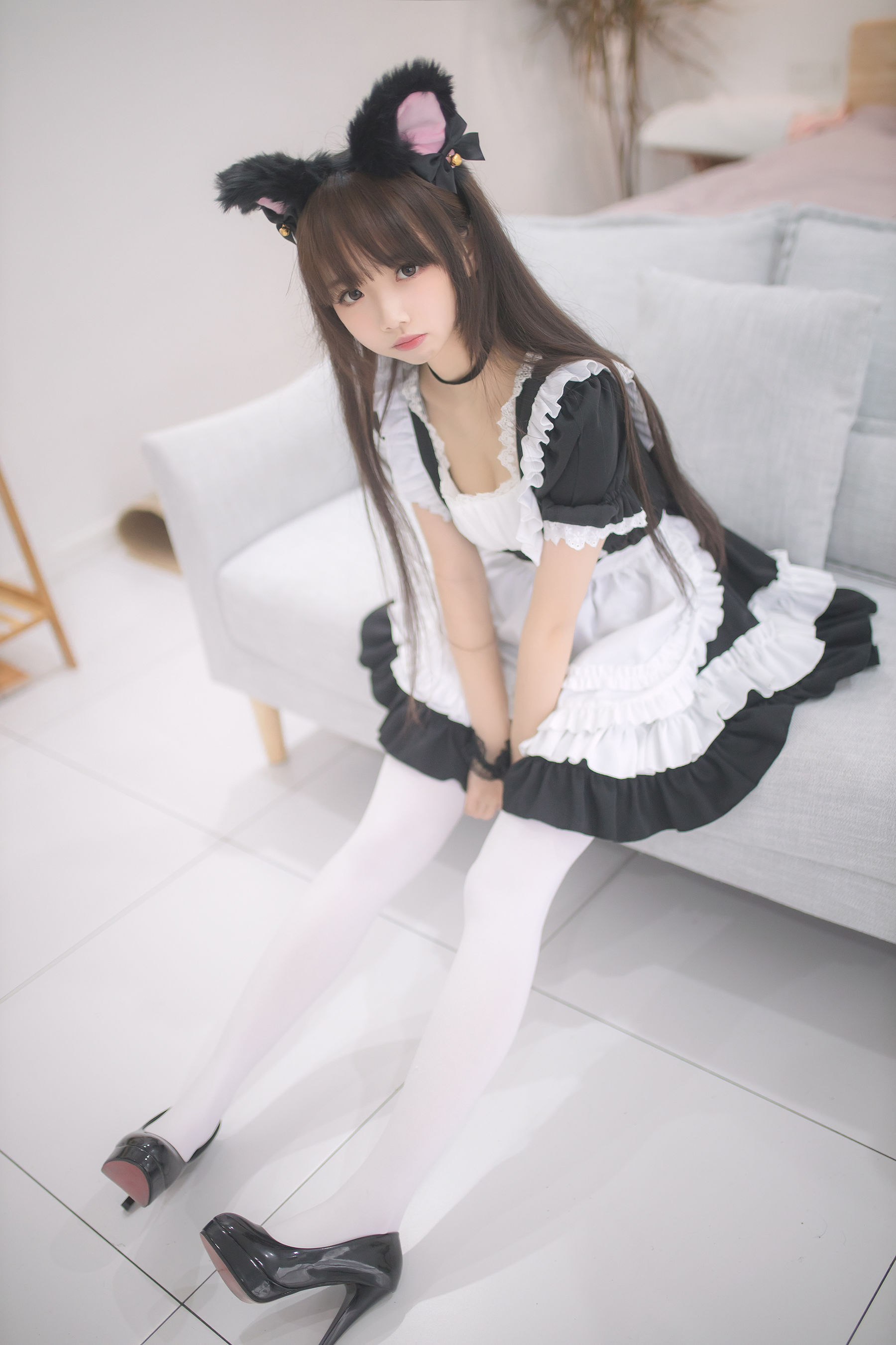 Cos小姐姐雪琪 白丝女仆 [30P]