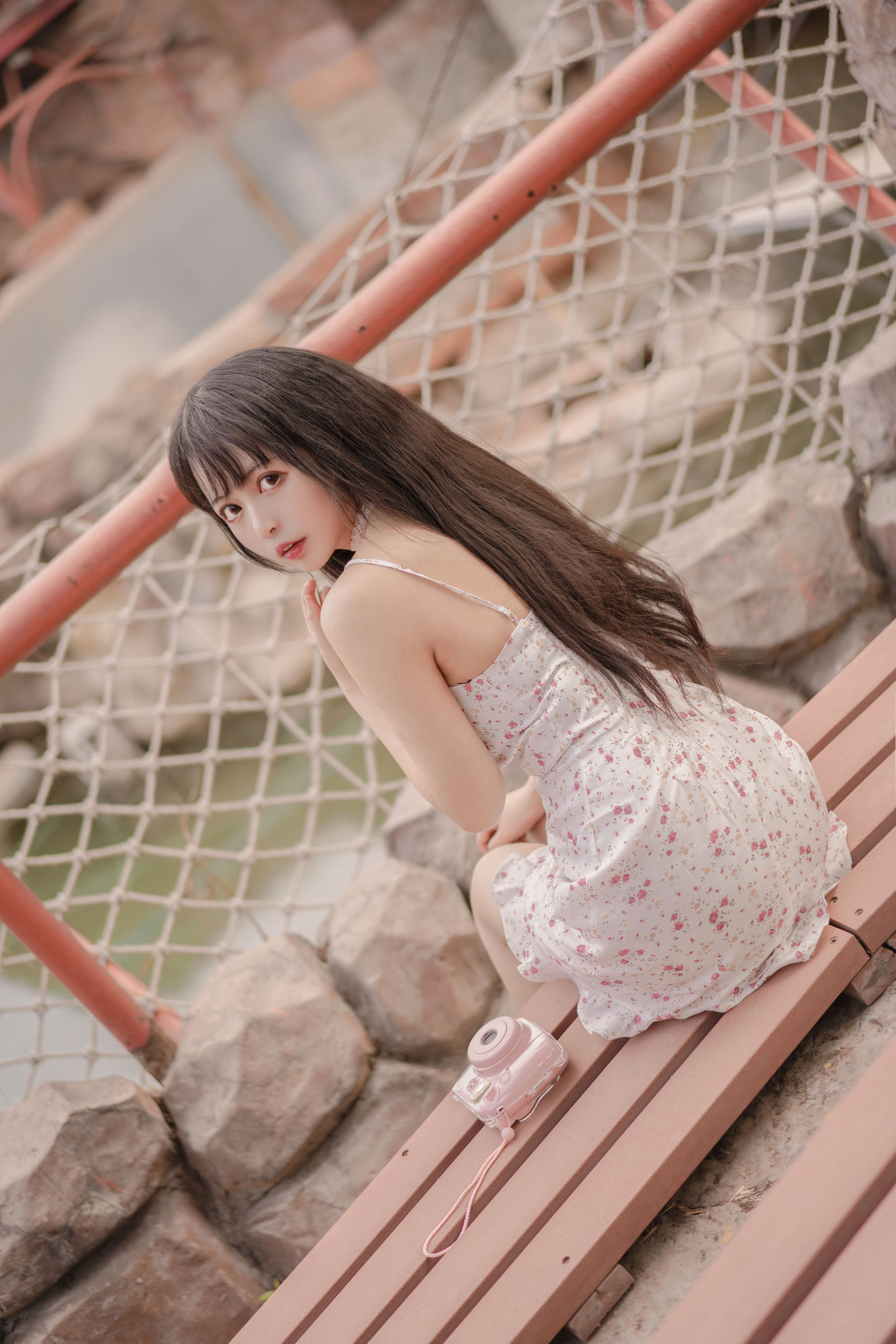[Cosplay写真] 大眼萌妹黑猫猫OvO – 风 [26P]