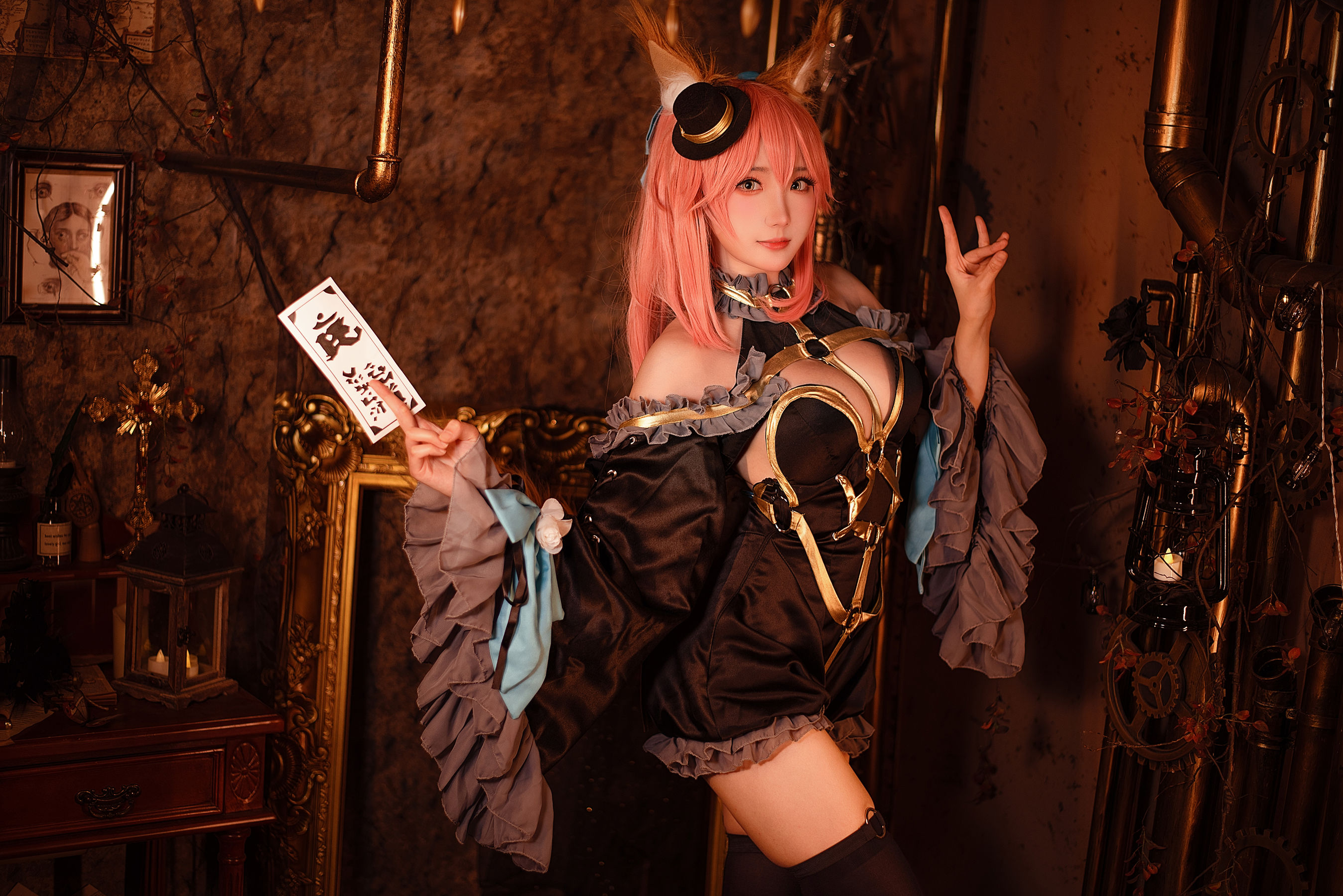 Coser瓜希酱福利 – 玉藻前 漆黑魔术服 [20P]