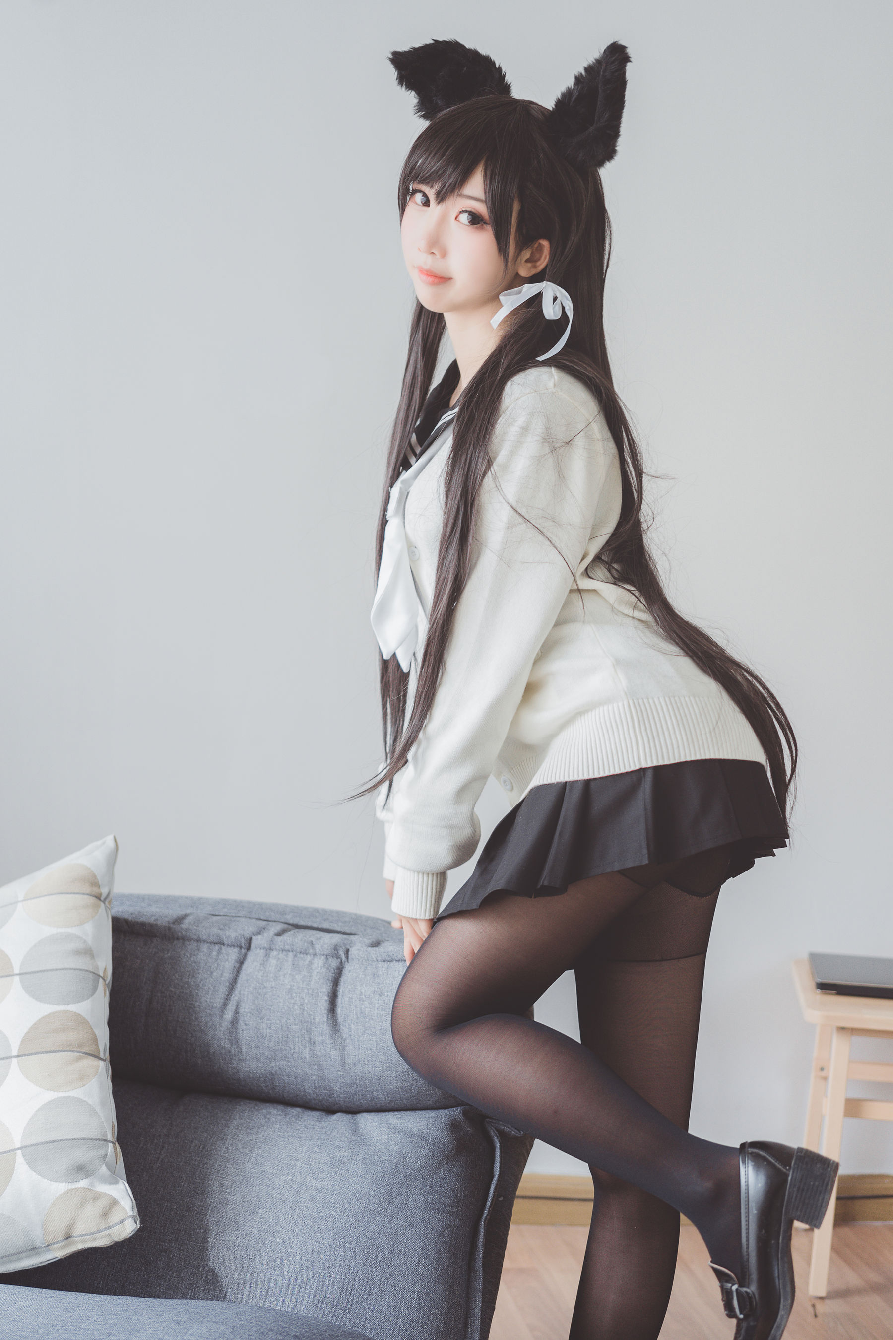 [Cosplay写真] 可爱人气Coser面饼仙儿 – 制服爱宕 [16P]