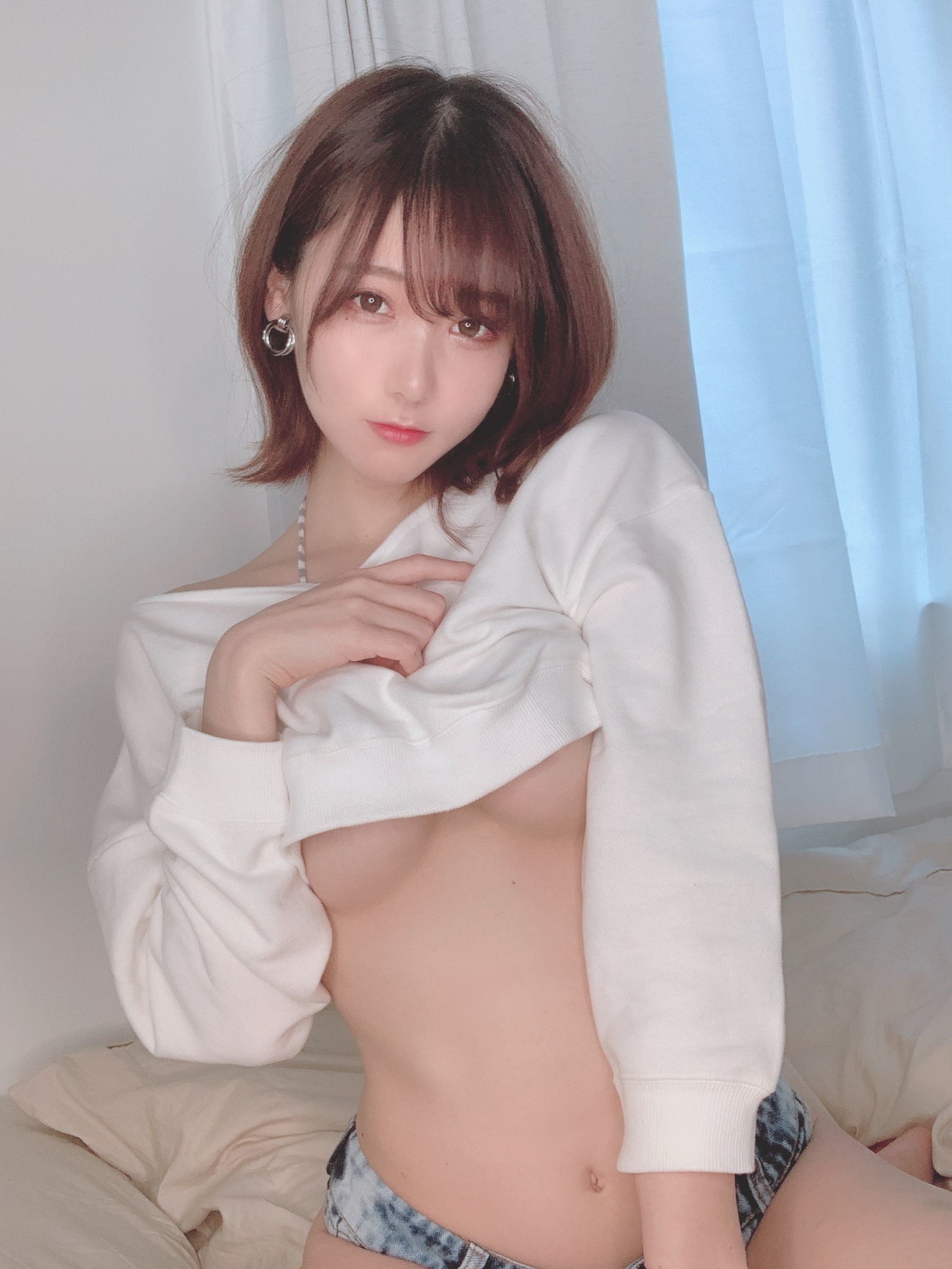 日本甜美COSERけんけん[fantia] 2020.05 ショート丈スウェット×スポブラ [10P]