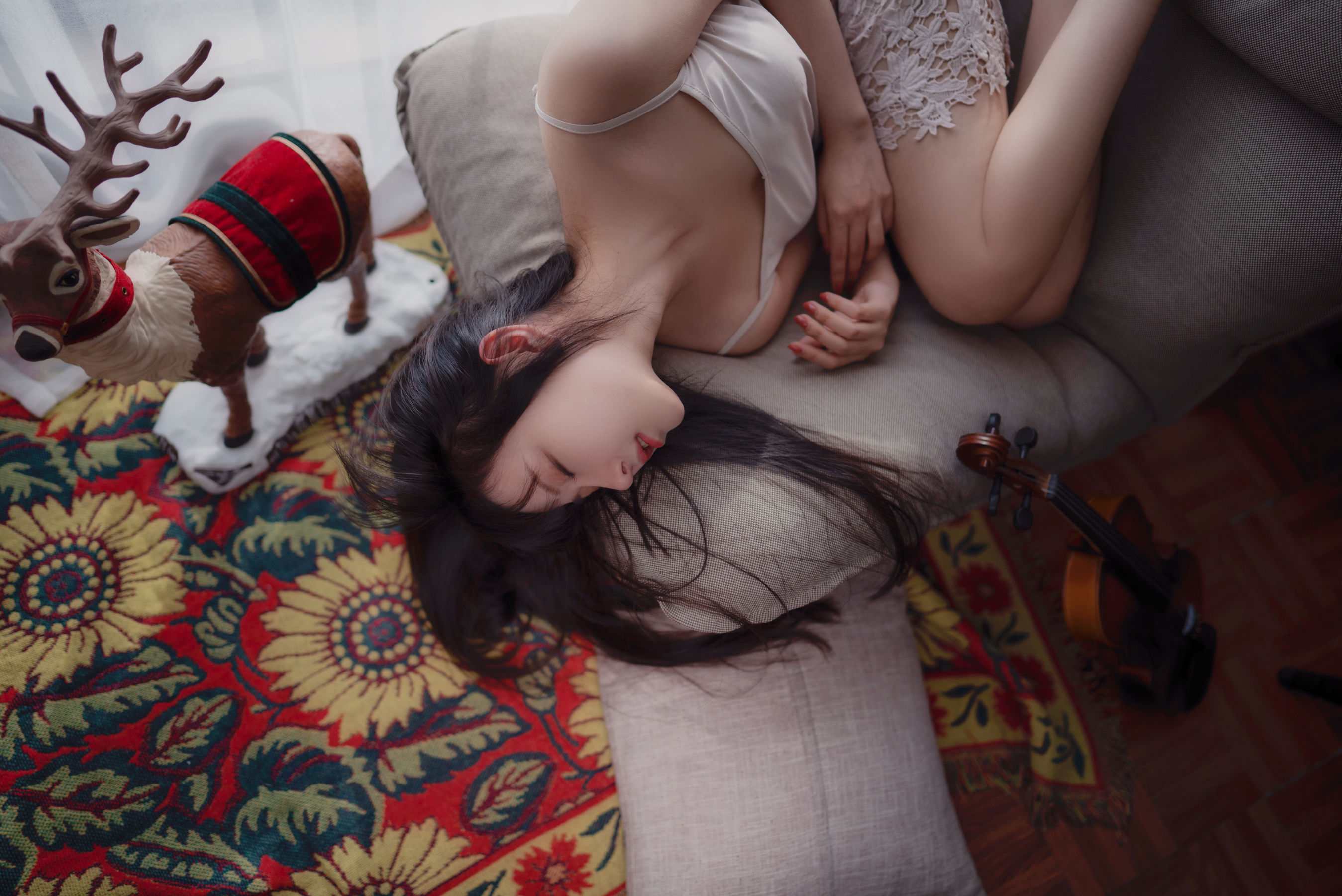 Shika小鹿鹿 – 长发姑娘 [18P]