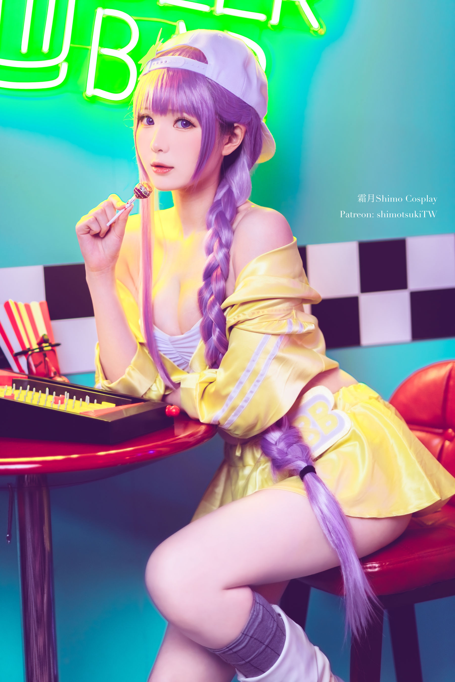 微博妹纸霜月shimo – BB泳装 [15P]