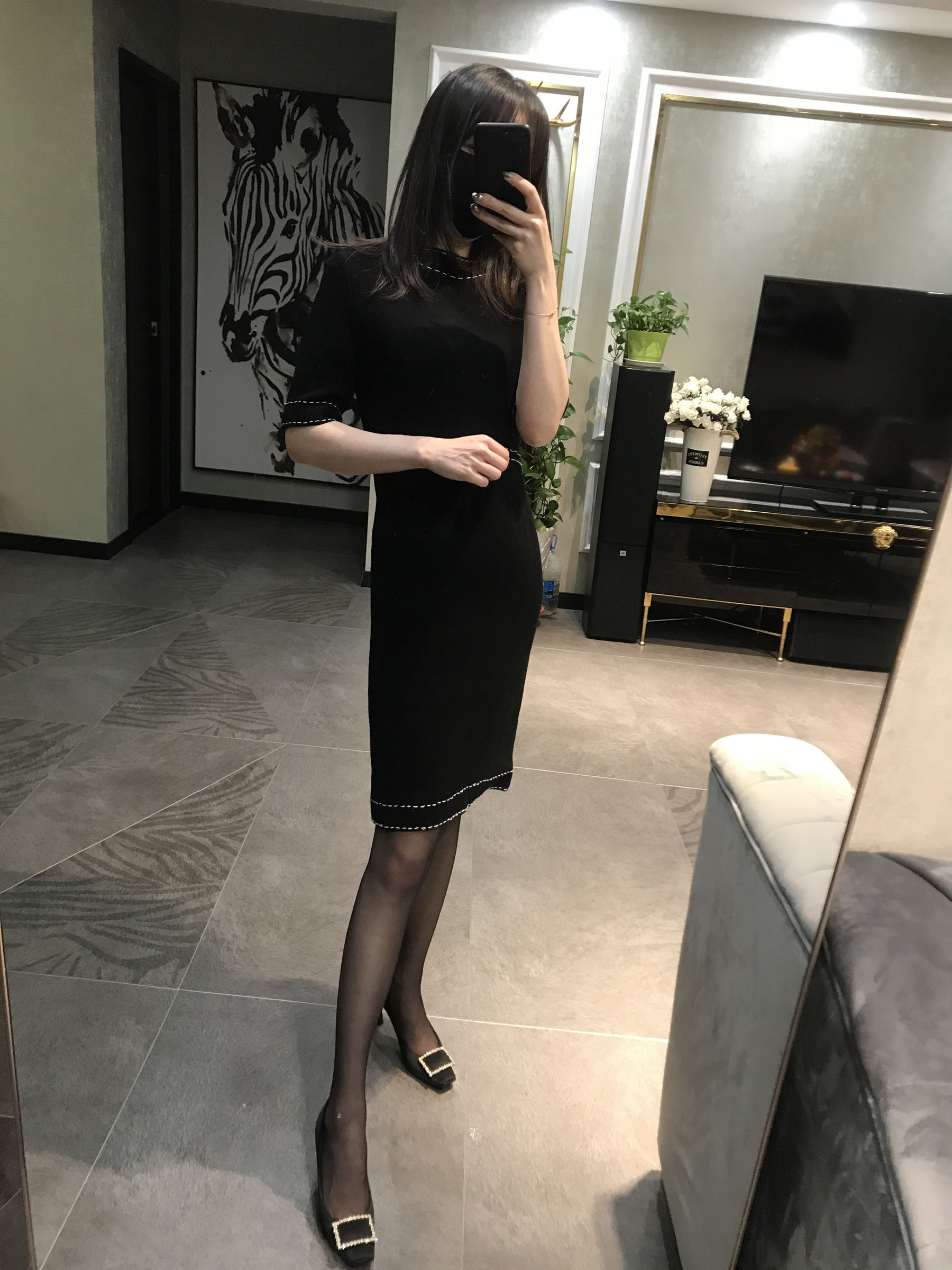 丝足博主麋鹿_Monroe 2020.04.06 难掩性感 [19P]