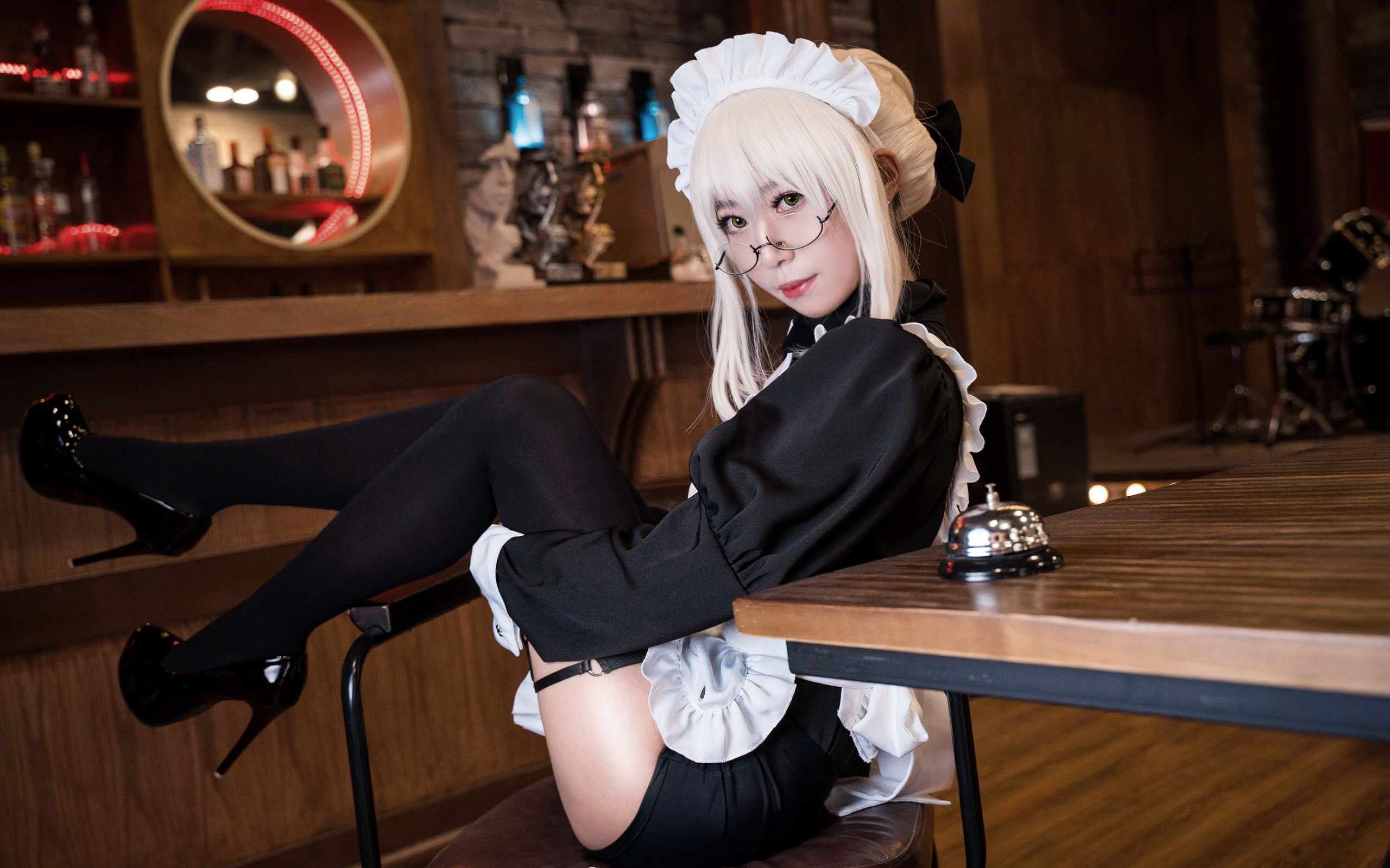 [Cosplay写真] 动漫博主Money冷冷 – 95式玉玲珑-黑呆女仆 [18P]