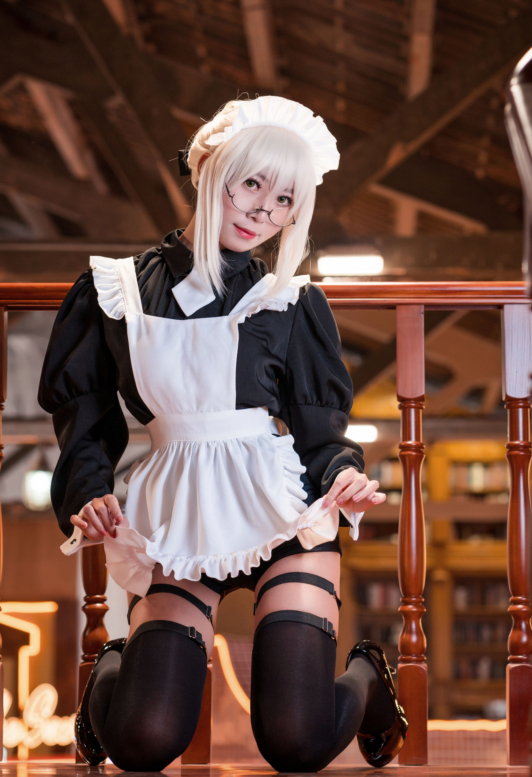[Cosplay写真] 动漫博主Money冷冷 – 95式玉玲珑-黑呆女仆 [18P]