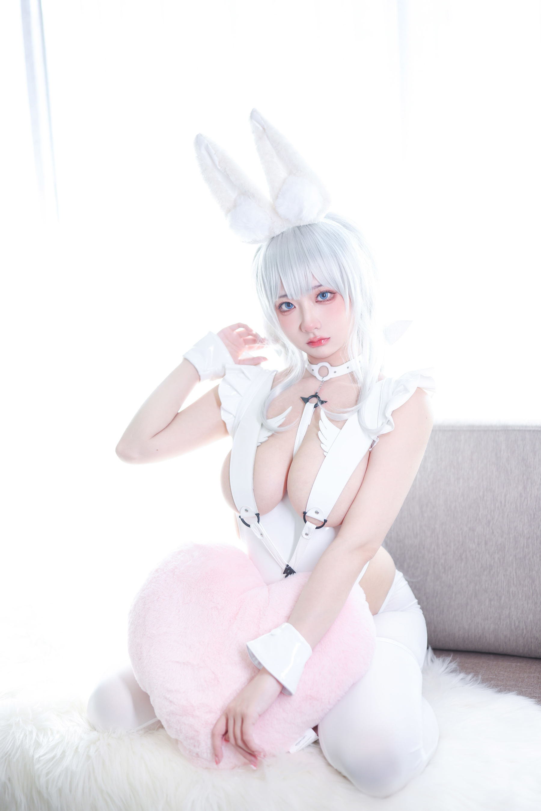 wendydydydy_酱油 – 恶毒 懒懒的白兔 [19P]