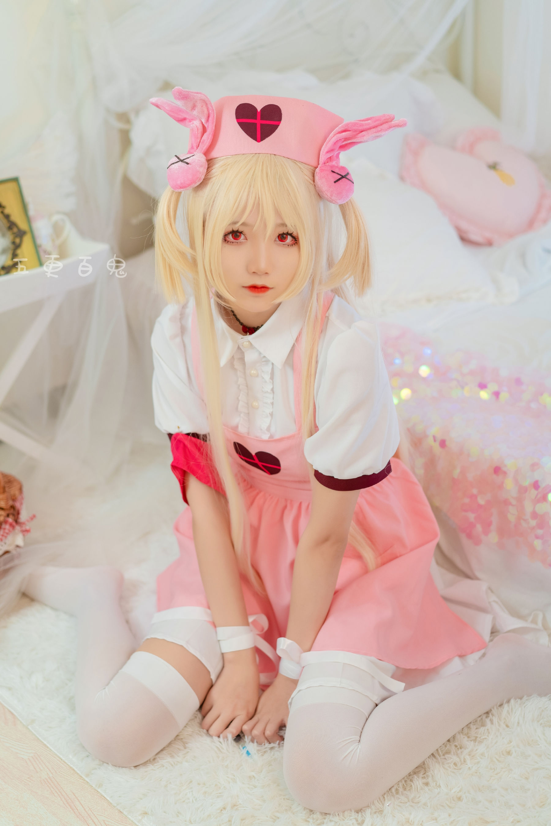 [Cosplay写真] 清纯少女五更百鬼 – 小护士 [6P]