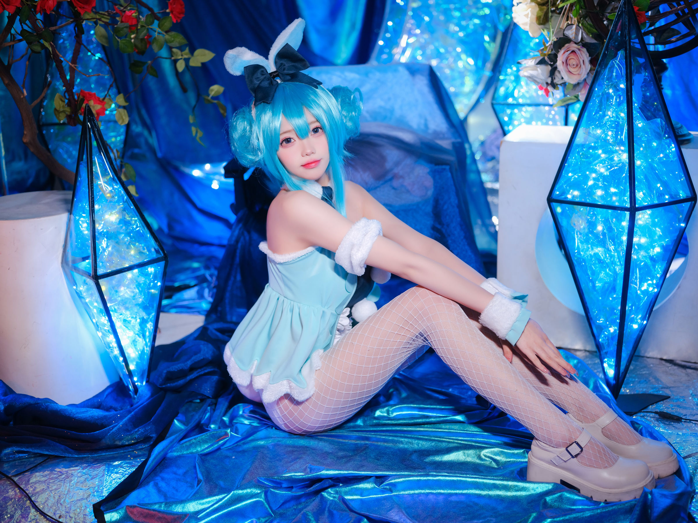 咬一口兔娘 – MIKU初音未来兔女郎 [12P]