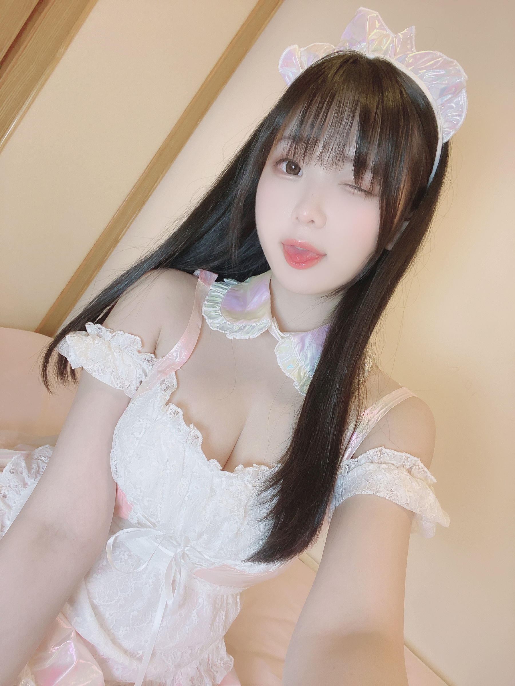 微博妹纸霜月shimo[fantia] 2023-02-18 自撮り 高清在线免费欣赏 [13P]