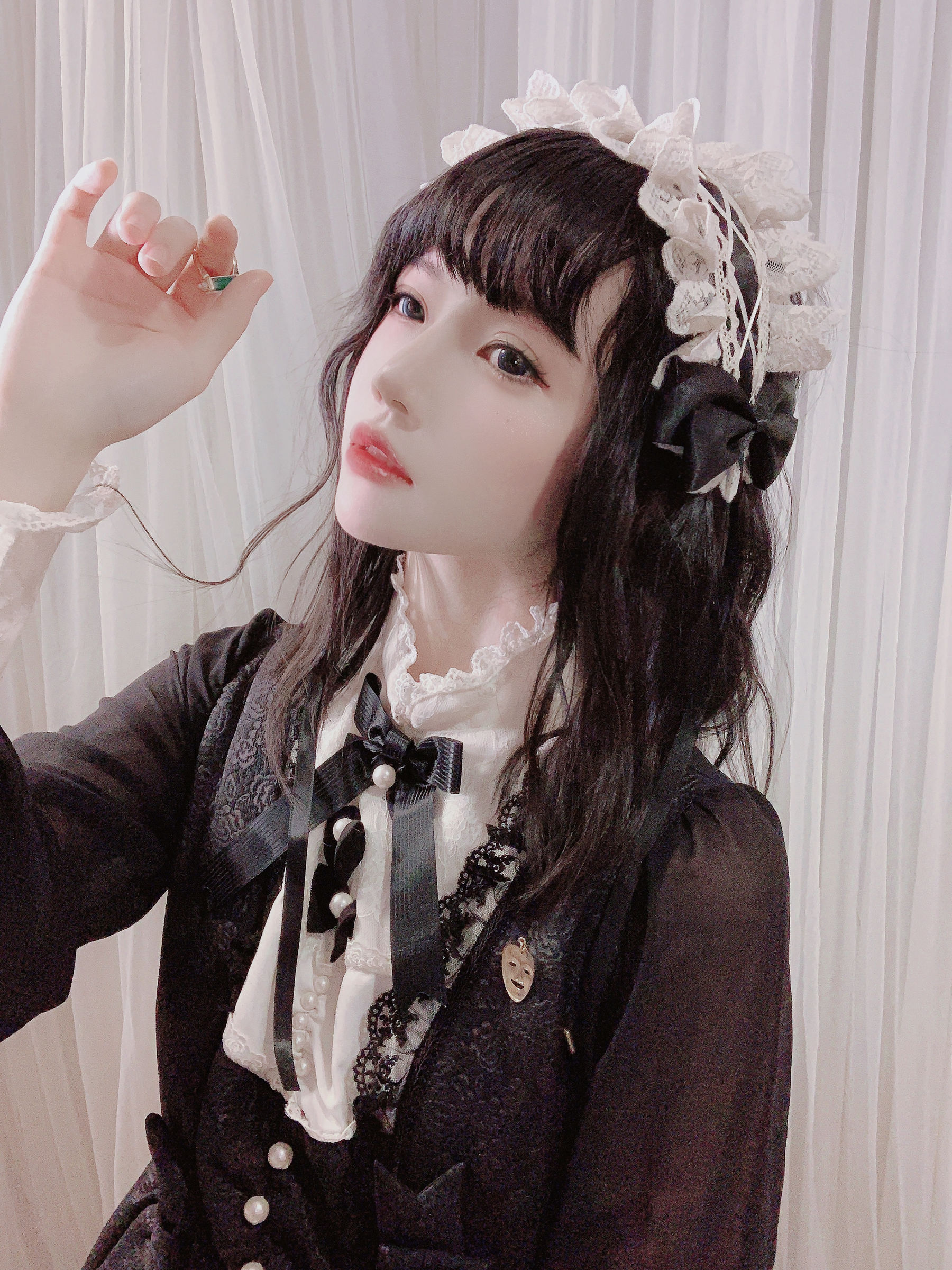 桜桃喵 – Doll [18P]