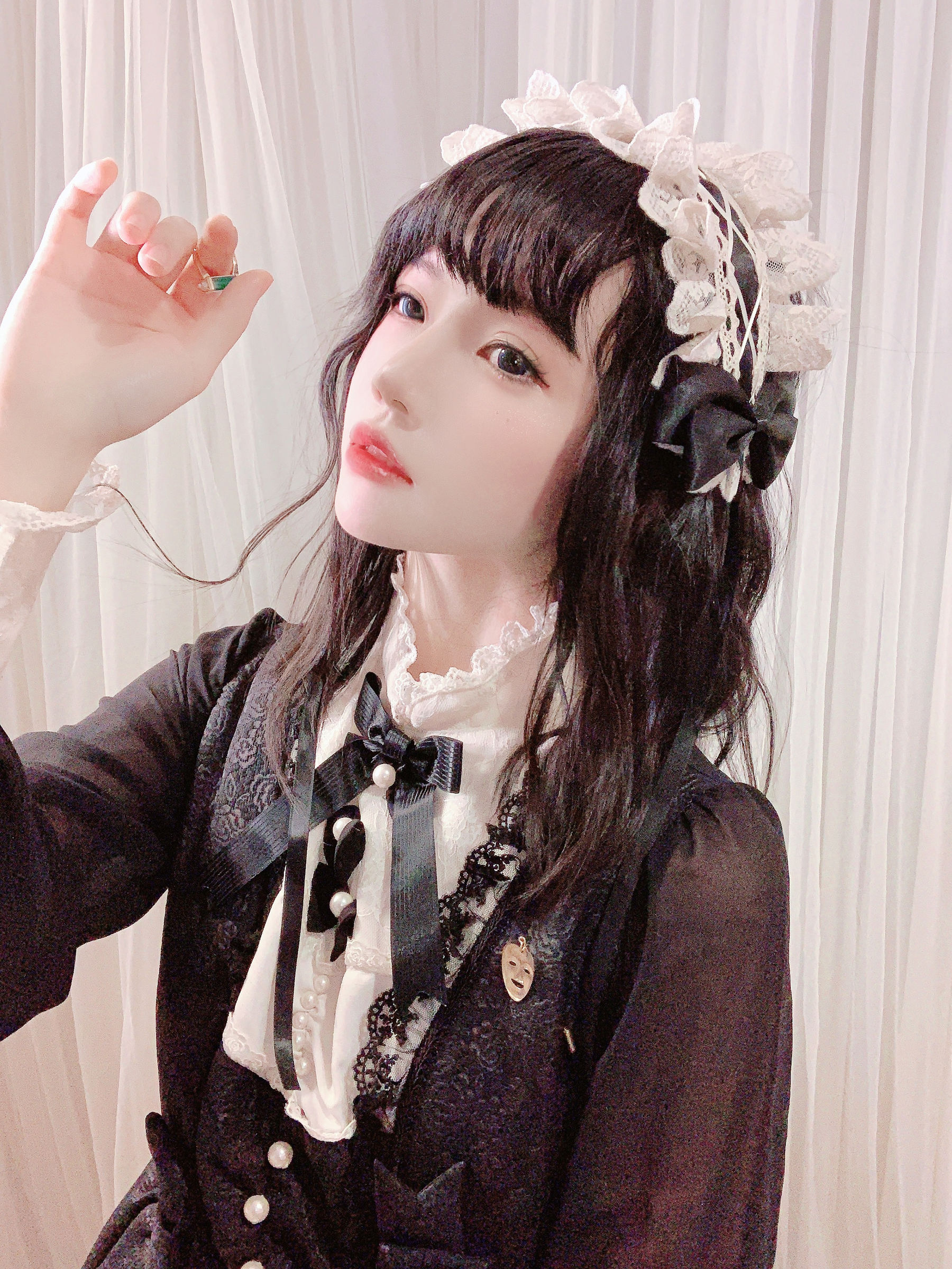 桜桃喵 – Doll [18P]