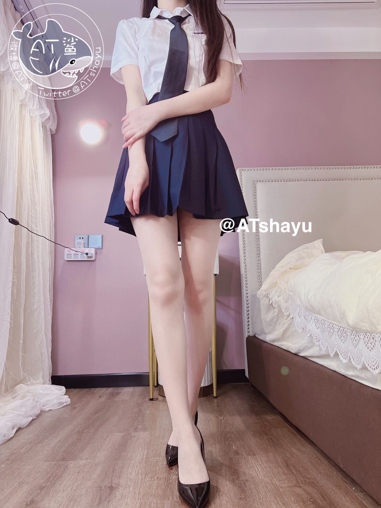AT鲨 – 性感俏佳人 [55P]