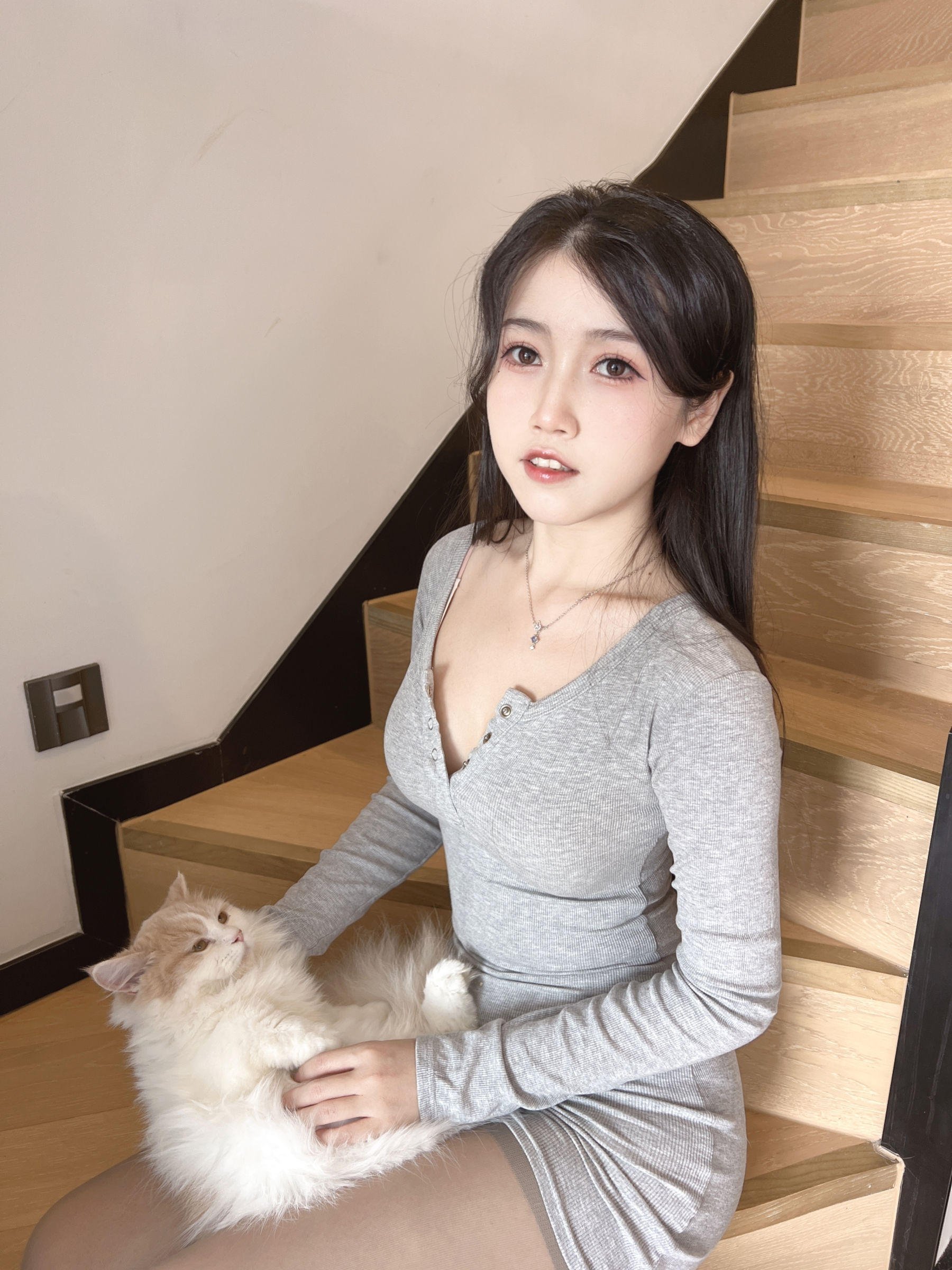 微博人气Coser不呆猫 – 居家猫猫女友 [59P]