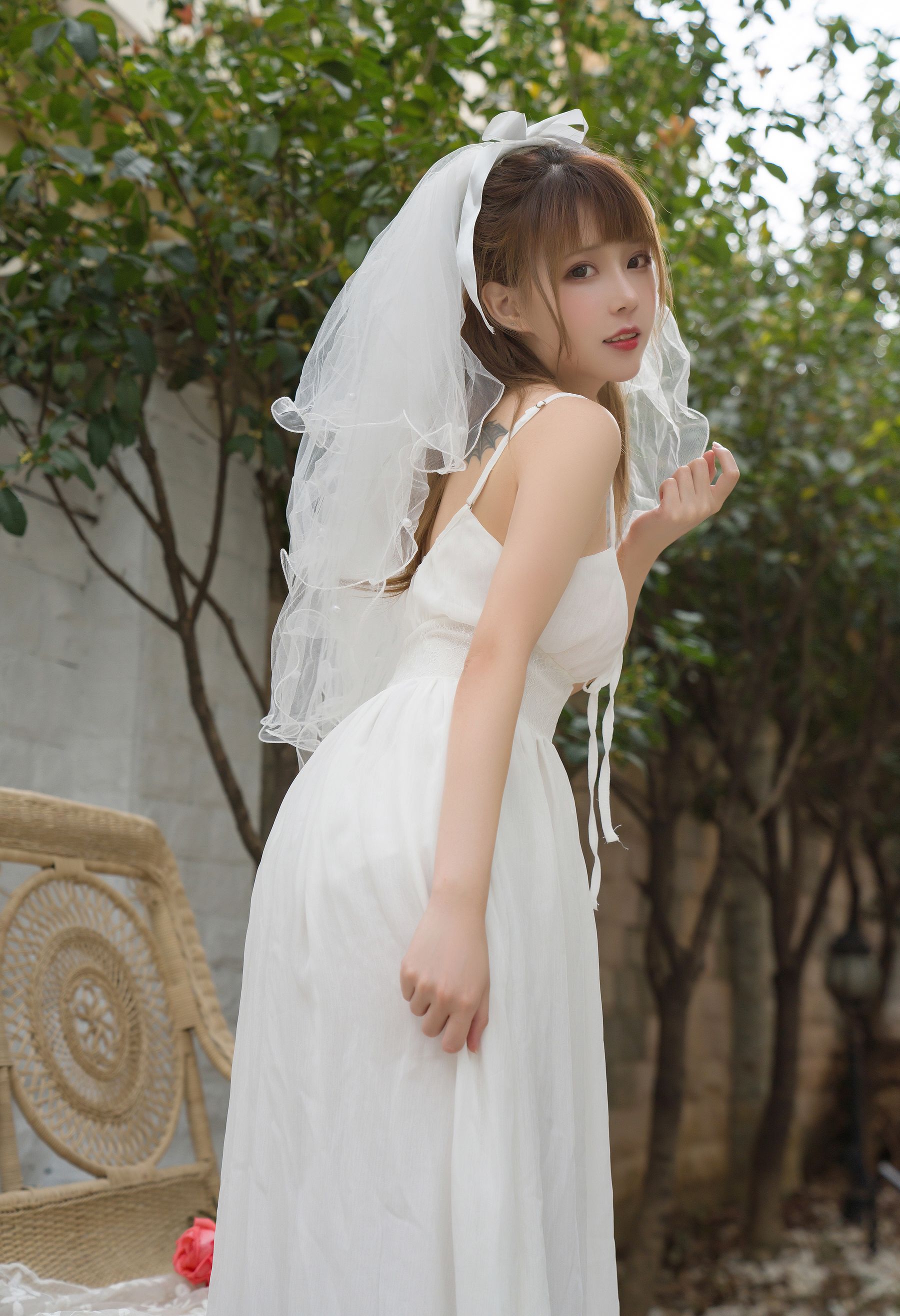 凛子酱 – 婚纱 [9P]