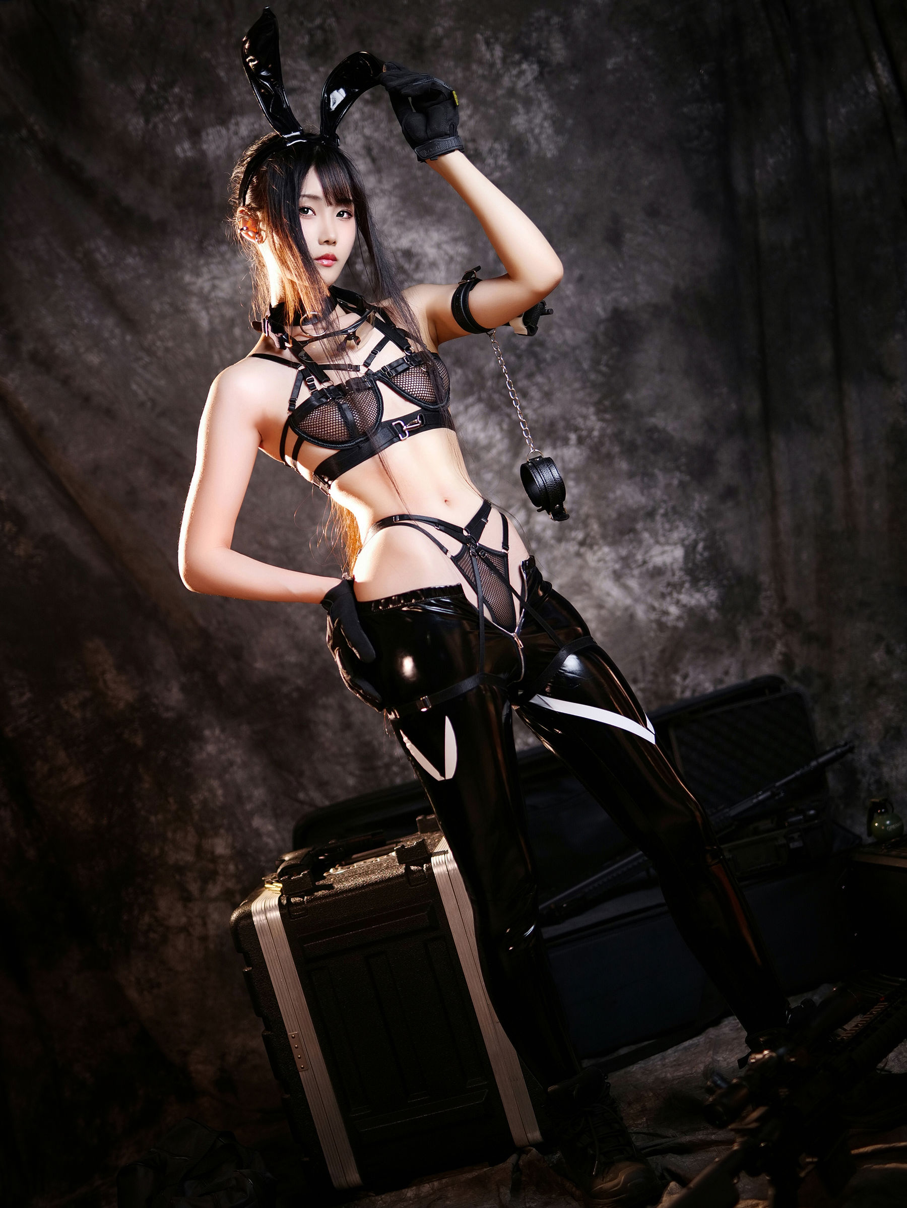 动漫博主晓美嫣 – Game Over [50P]