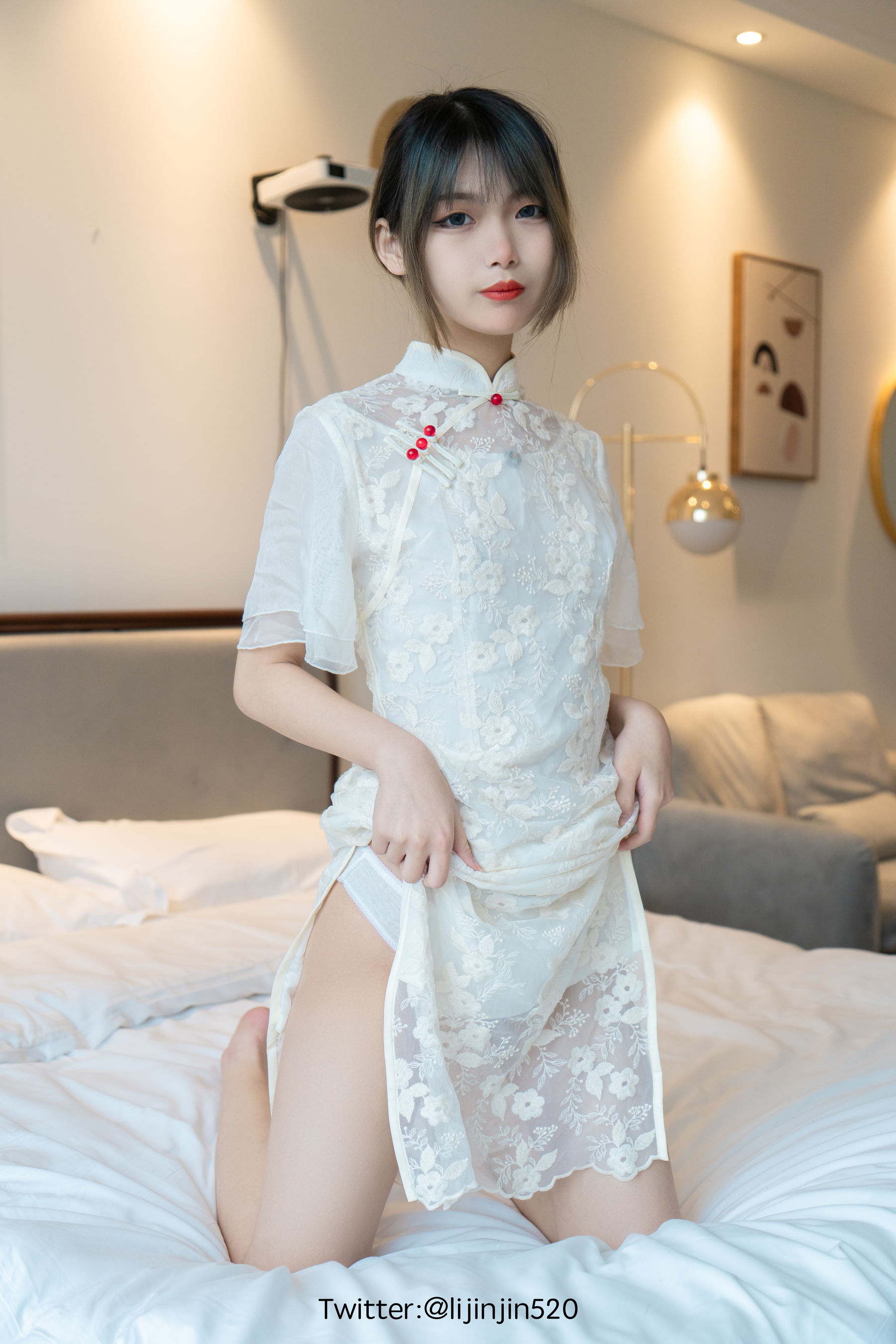 梨瑾瑾 – 改良旗袍 [20P]