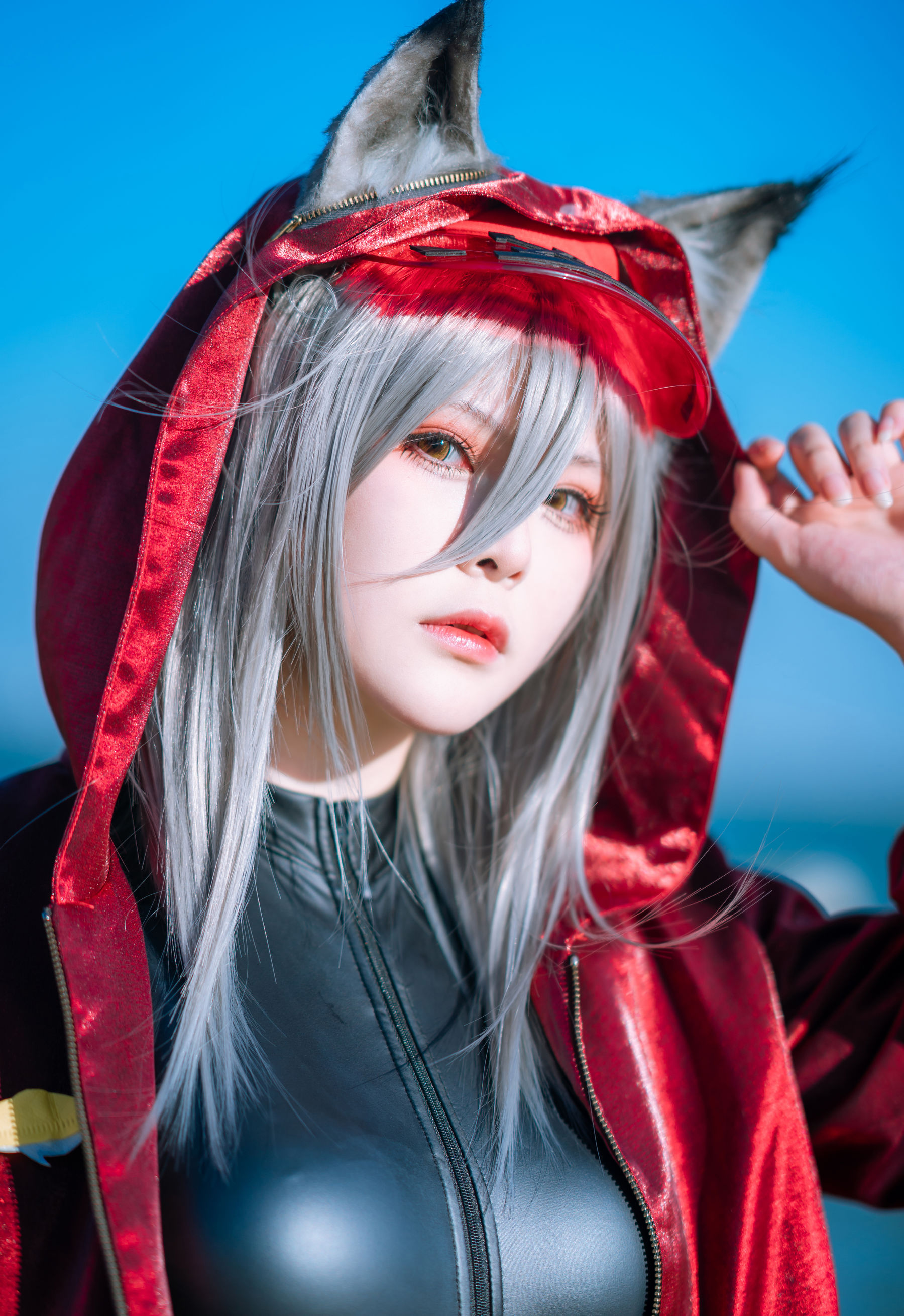 动漫博主w百合欧皇子w – 明日方舟 轻风 LB01 红 [12P]