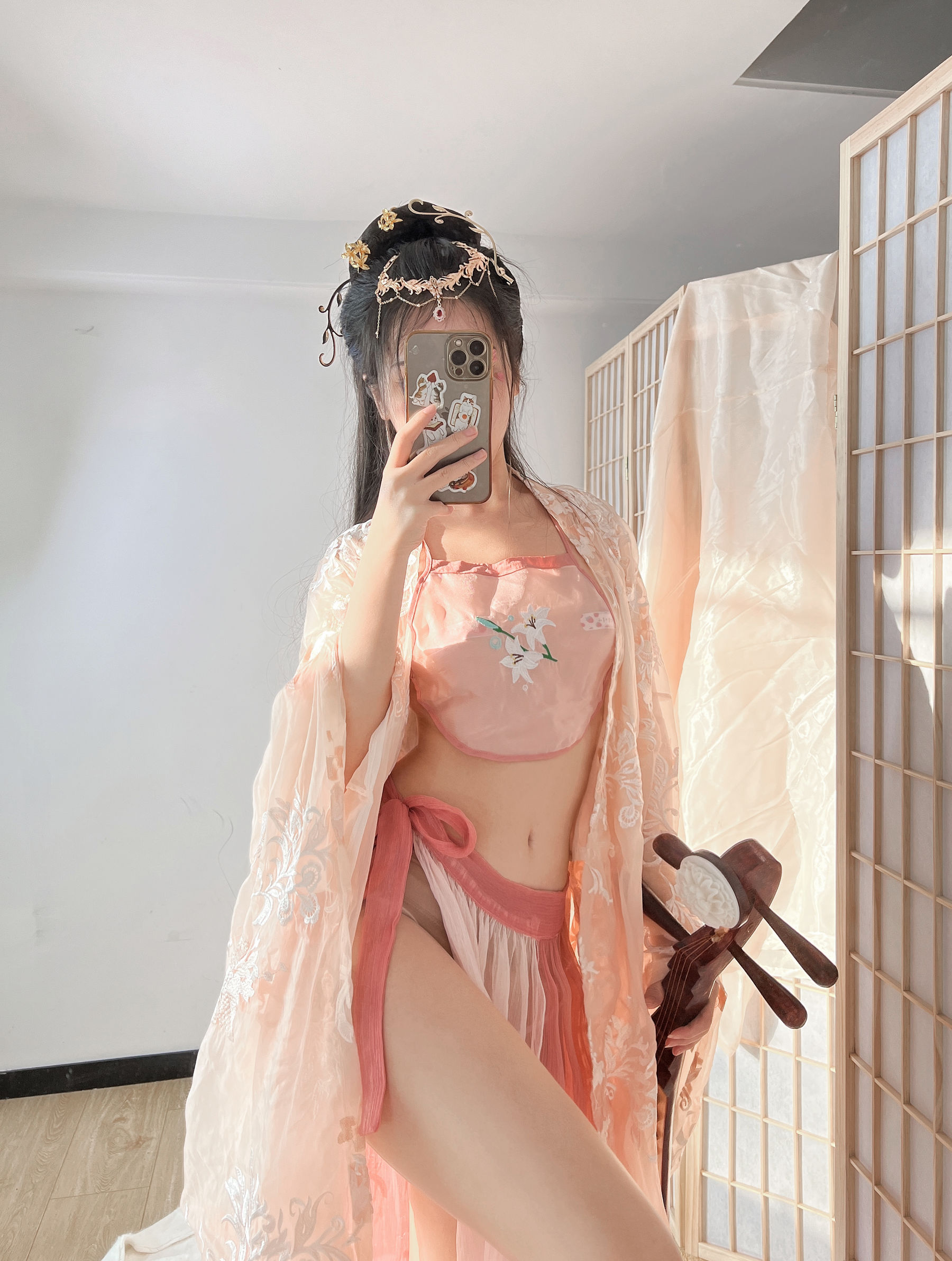 微博人气Coser不呆猫 – 宫廷仕女 [56P]