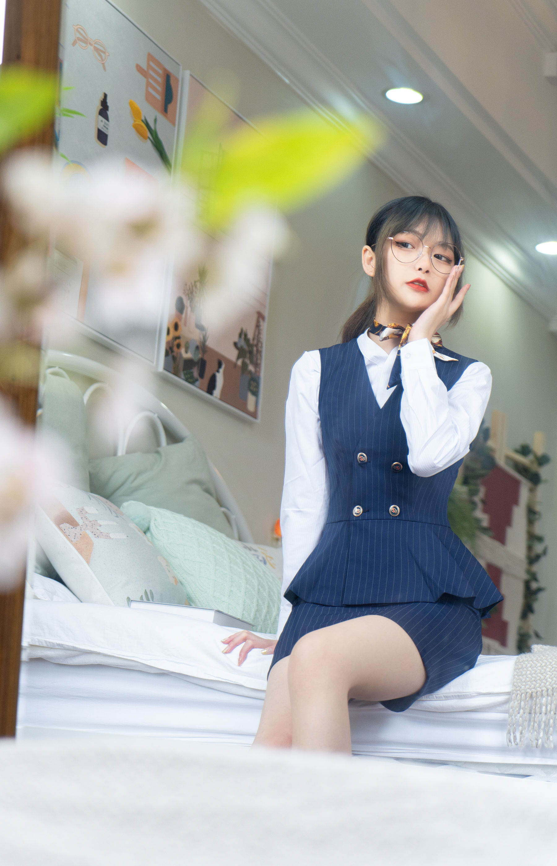 梨瑾瑾 – 乘务员 [20P]