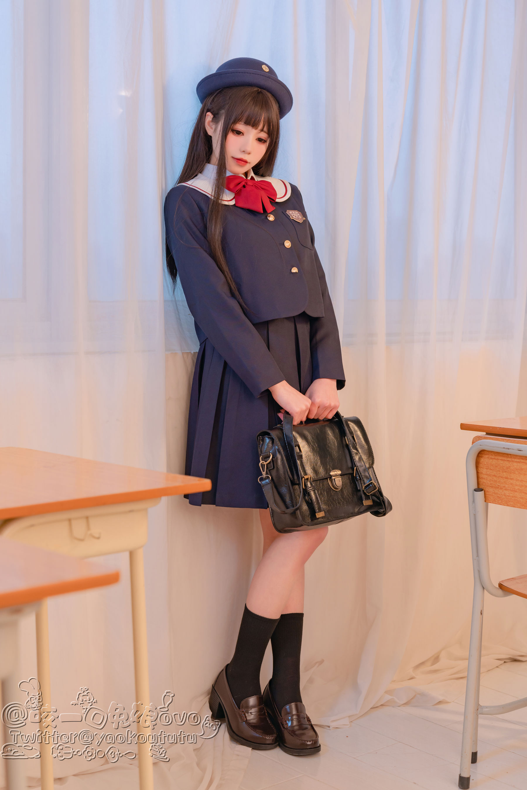 咬一口兔娘 – 入学式 [50P]