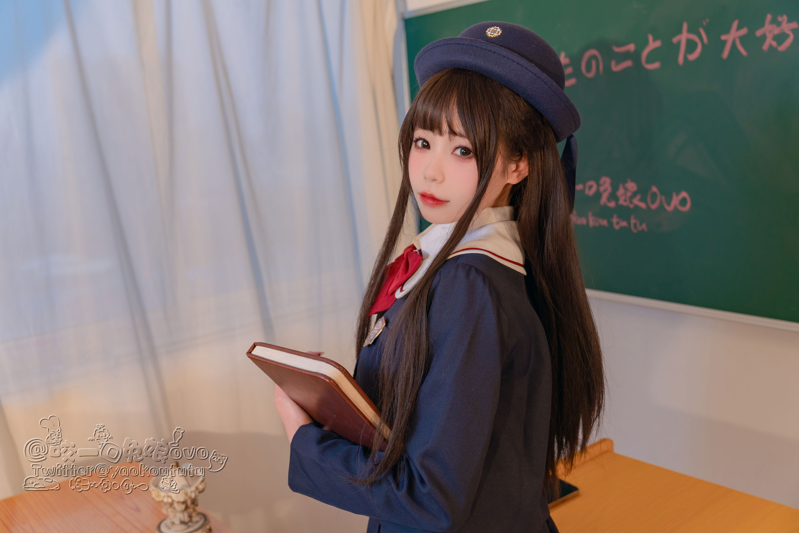 咬一口兔娘 – 入学式 [50P]