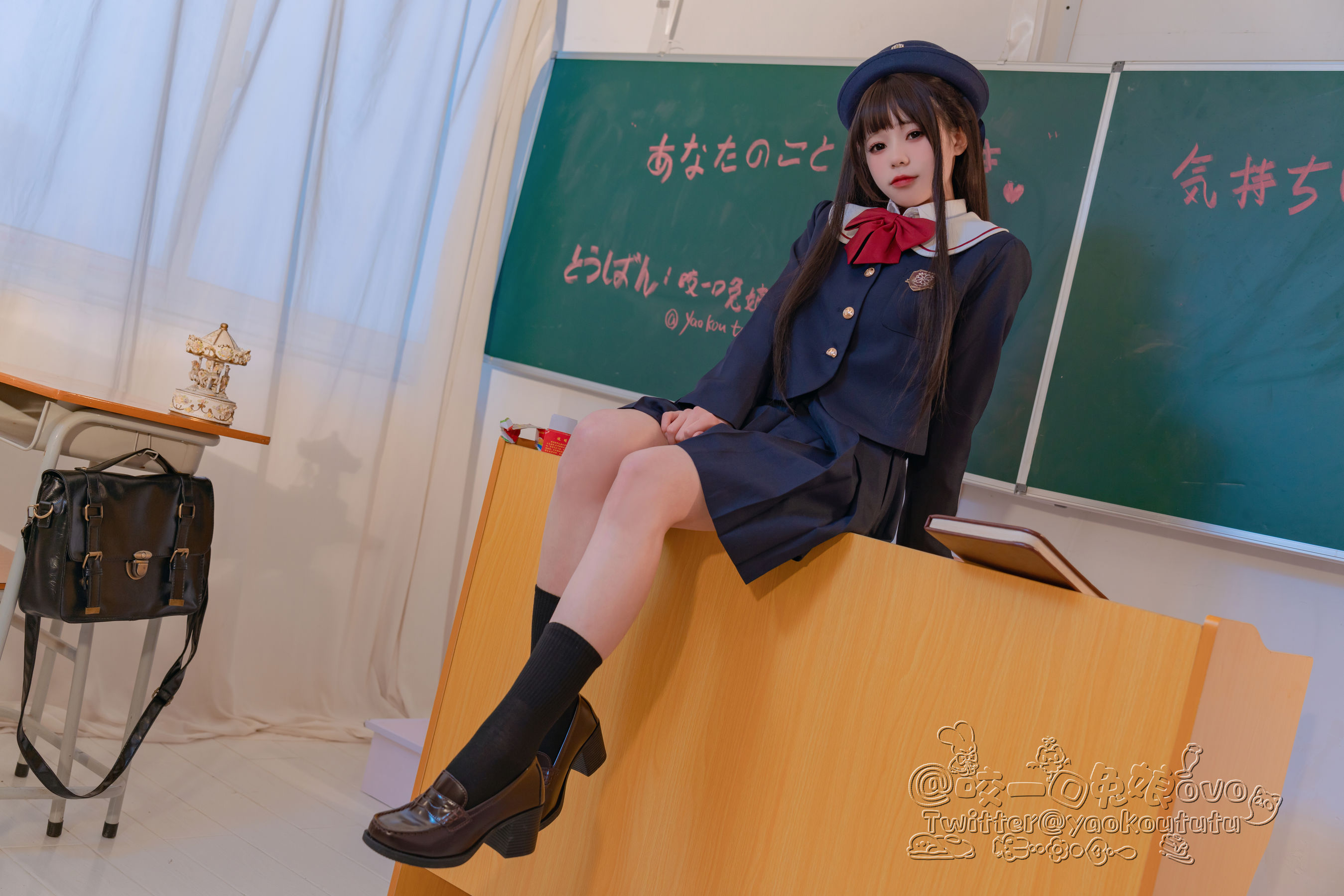 咬一口兔娘 – 入学式 [50P]