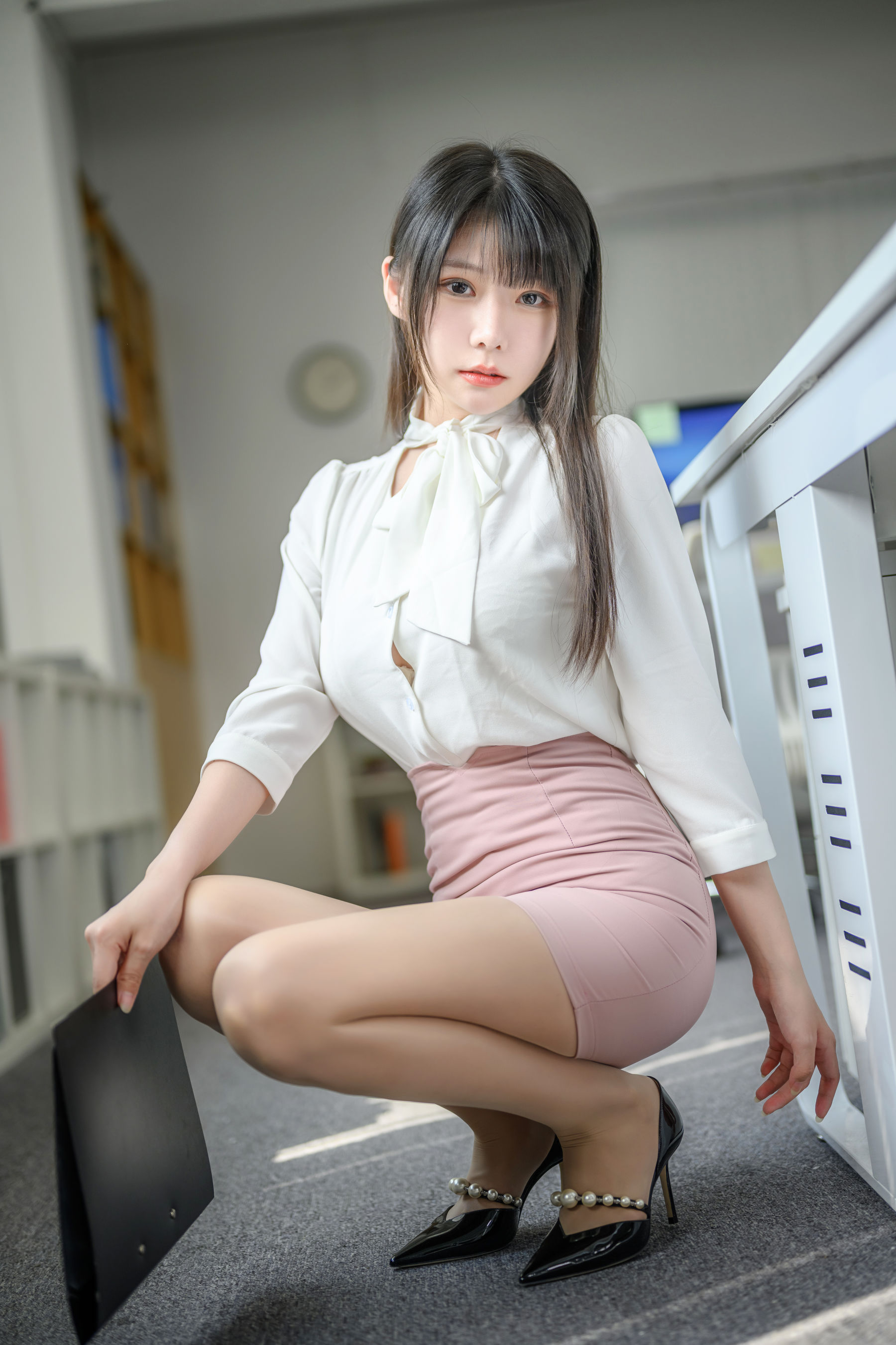 香草喵露露 – 粉白裙子 [40P]