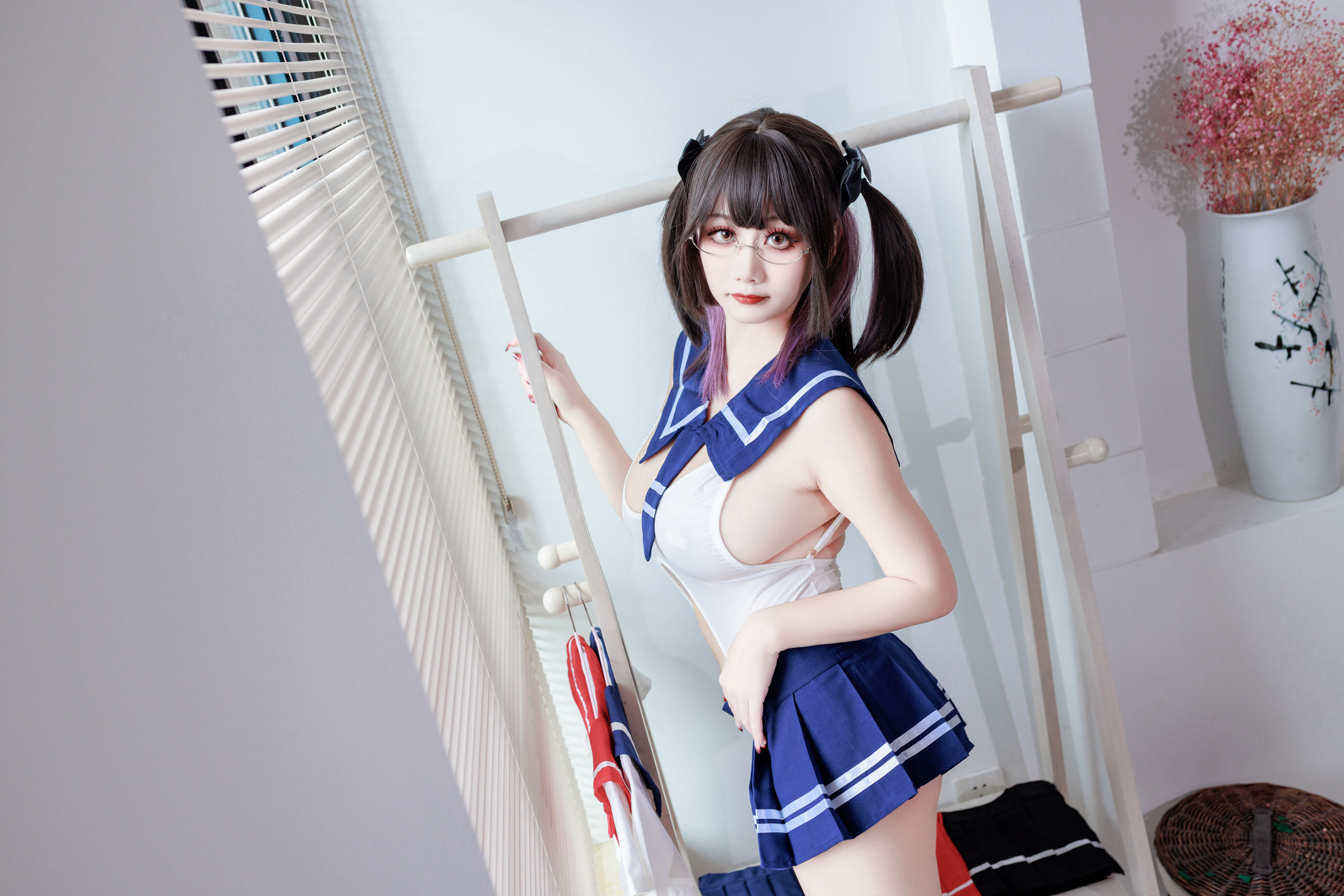 阿雪雪 – 连体水手服 [19P]