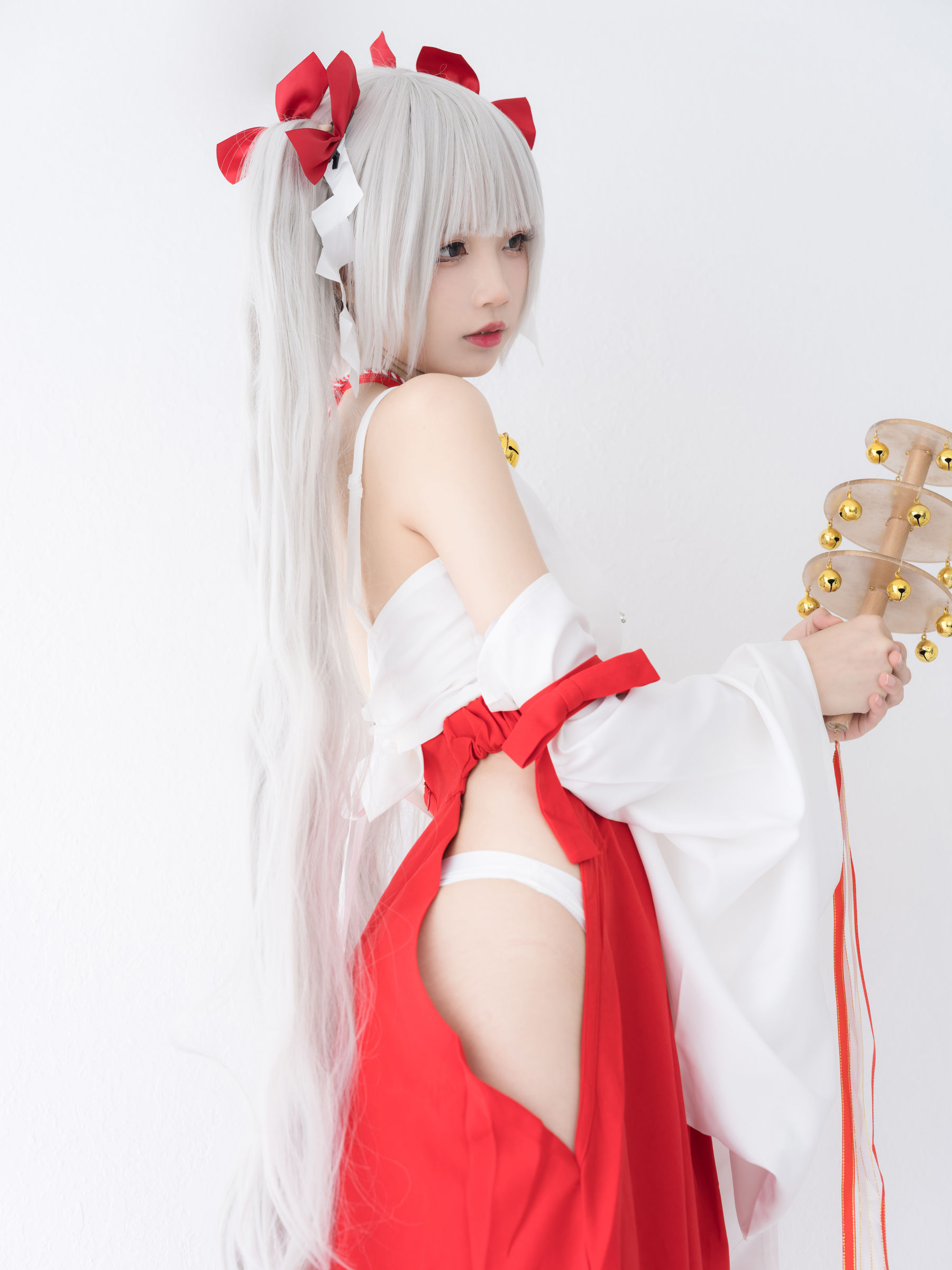 清纯少女五更百鬼 – 女巫 [14P]