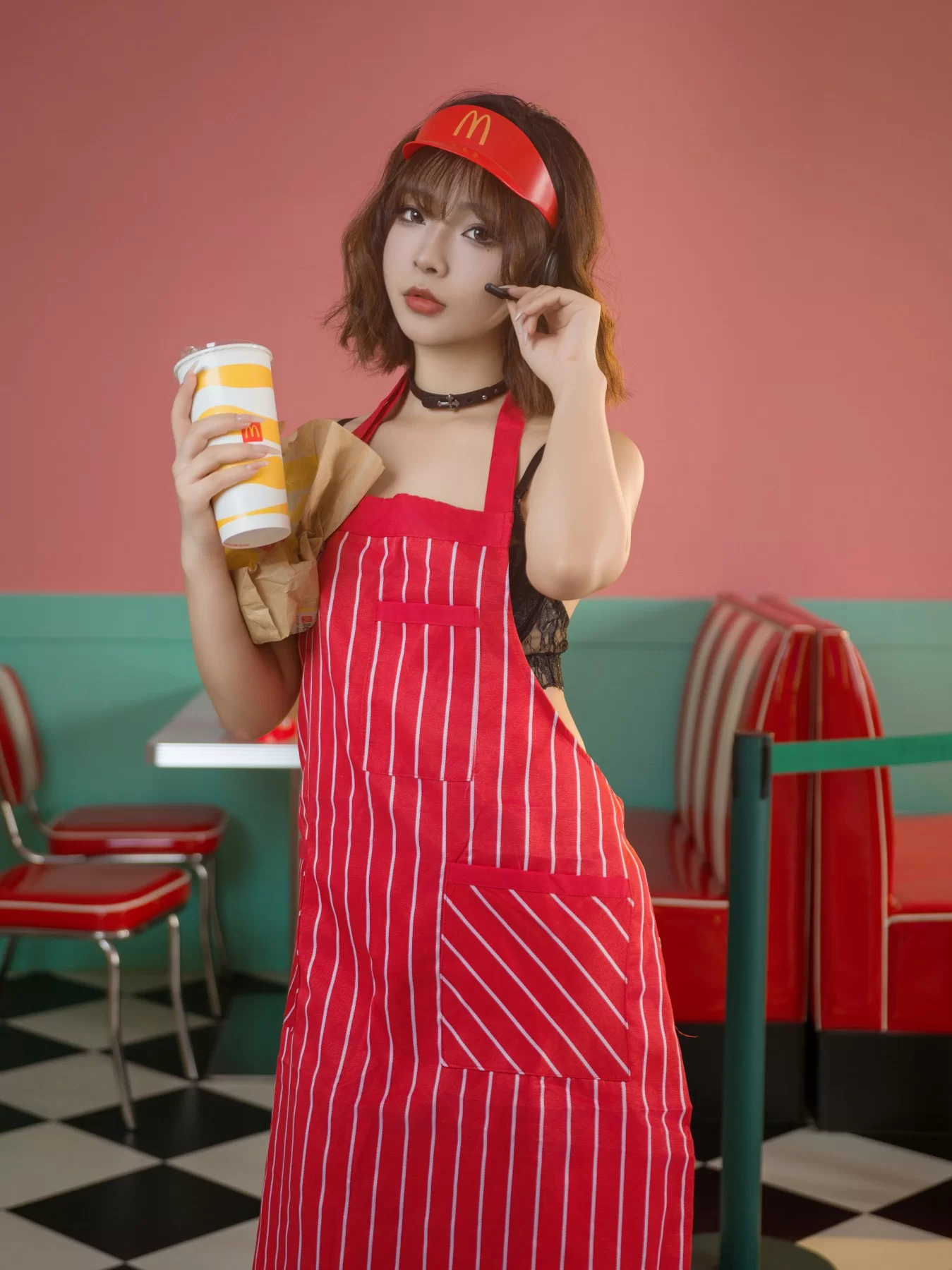 yuuhui玉汇 – 麦当劳的女服务员 [149P]