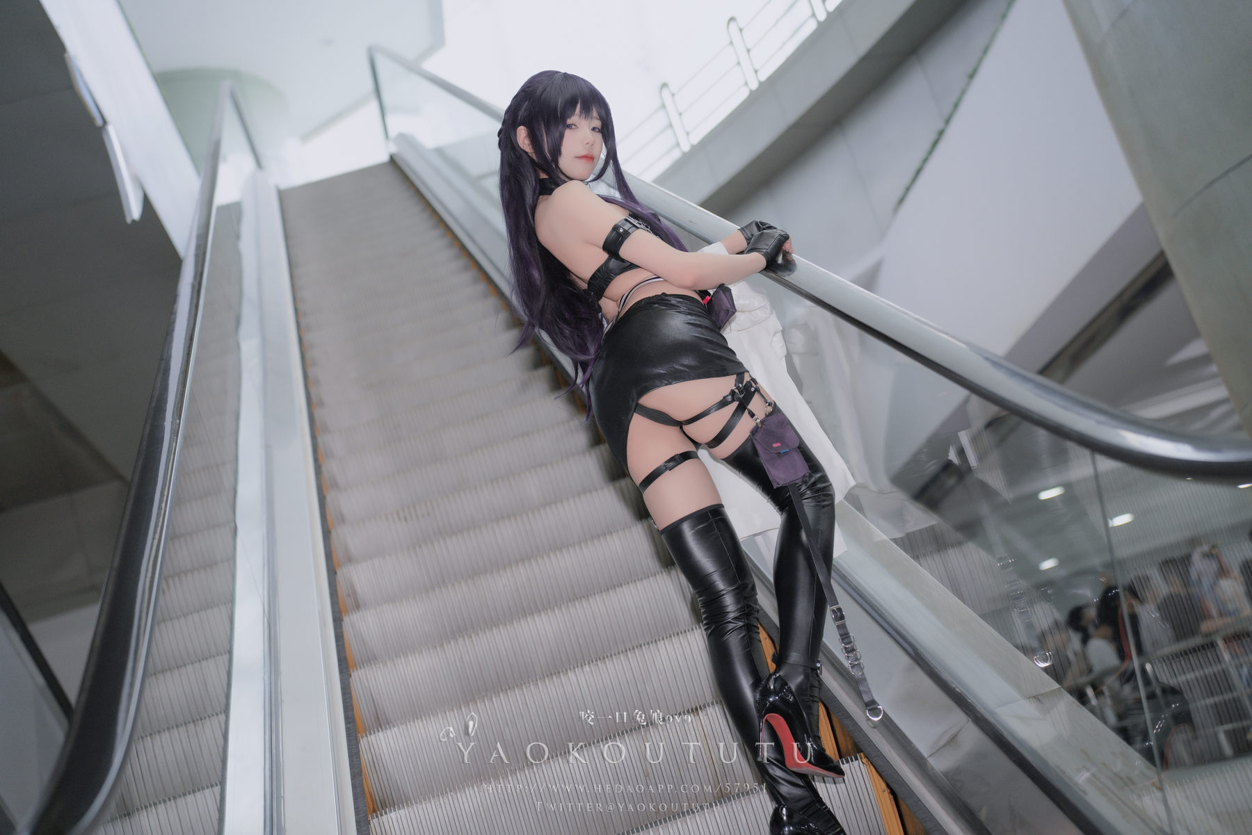 咬一口兔娘 – 米哈拉 [27P]