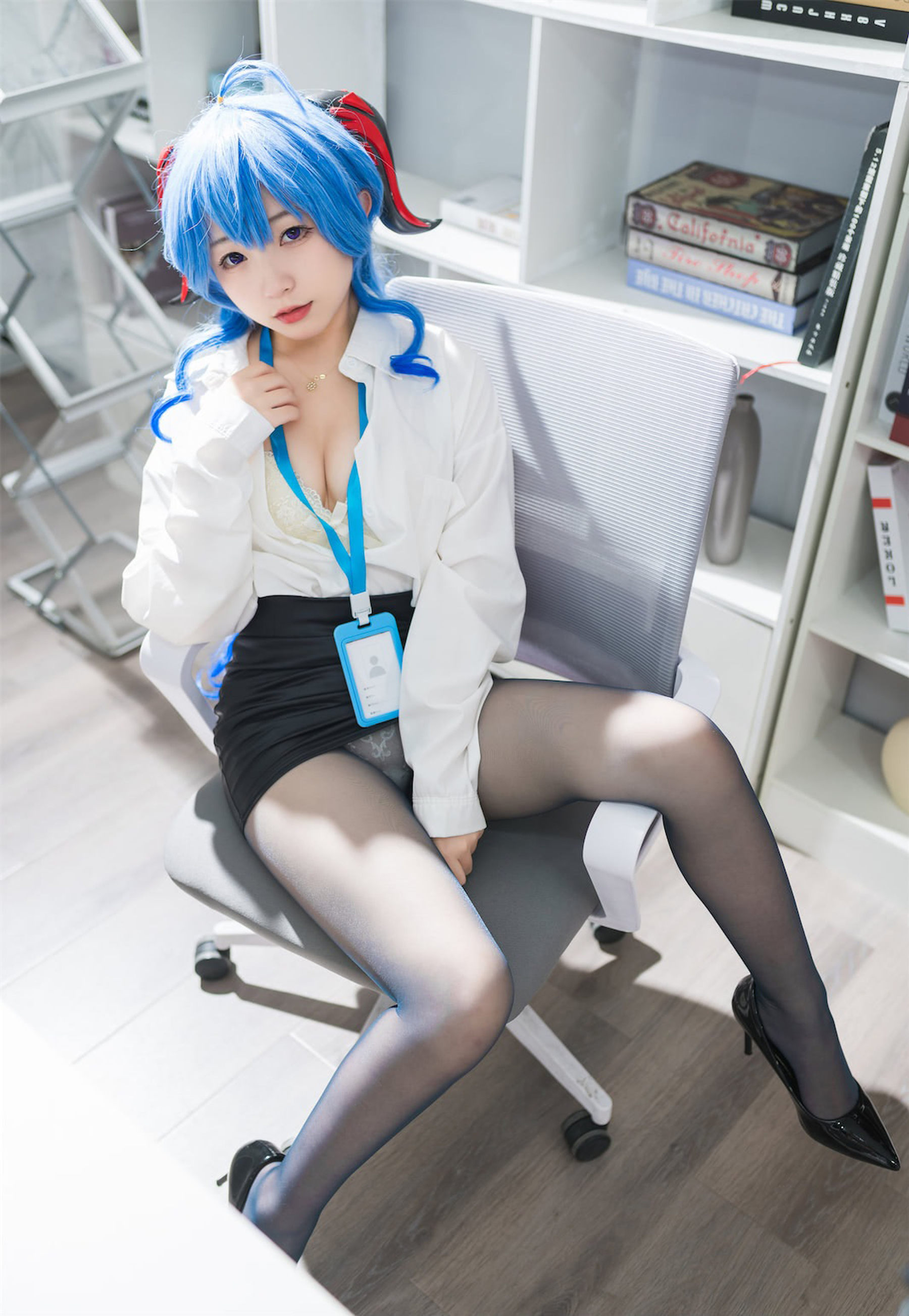 花铃 – 甘雨秘书OL [93P]