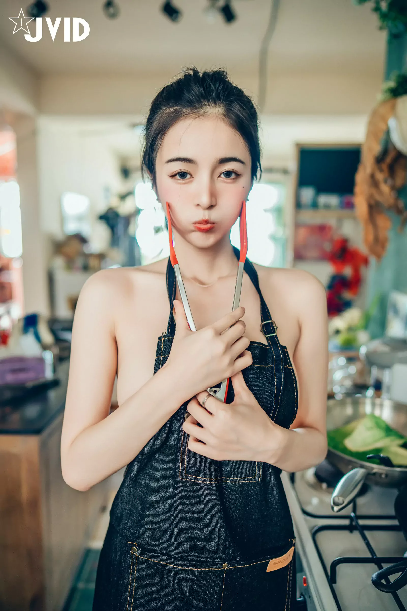 JVID图集 辰辰 - 美乳小娇妻 [171P]