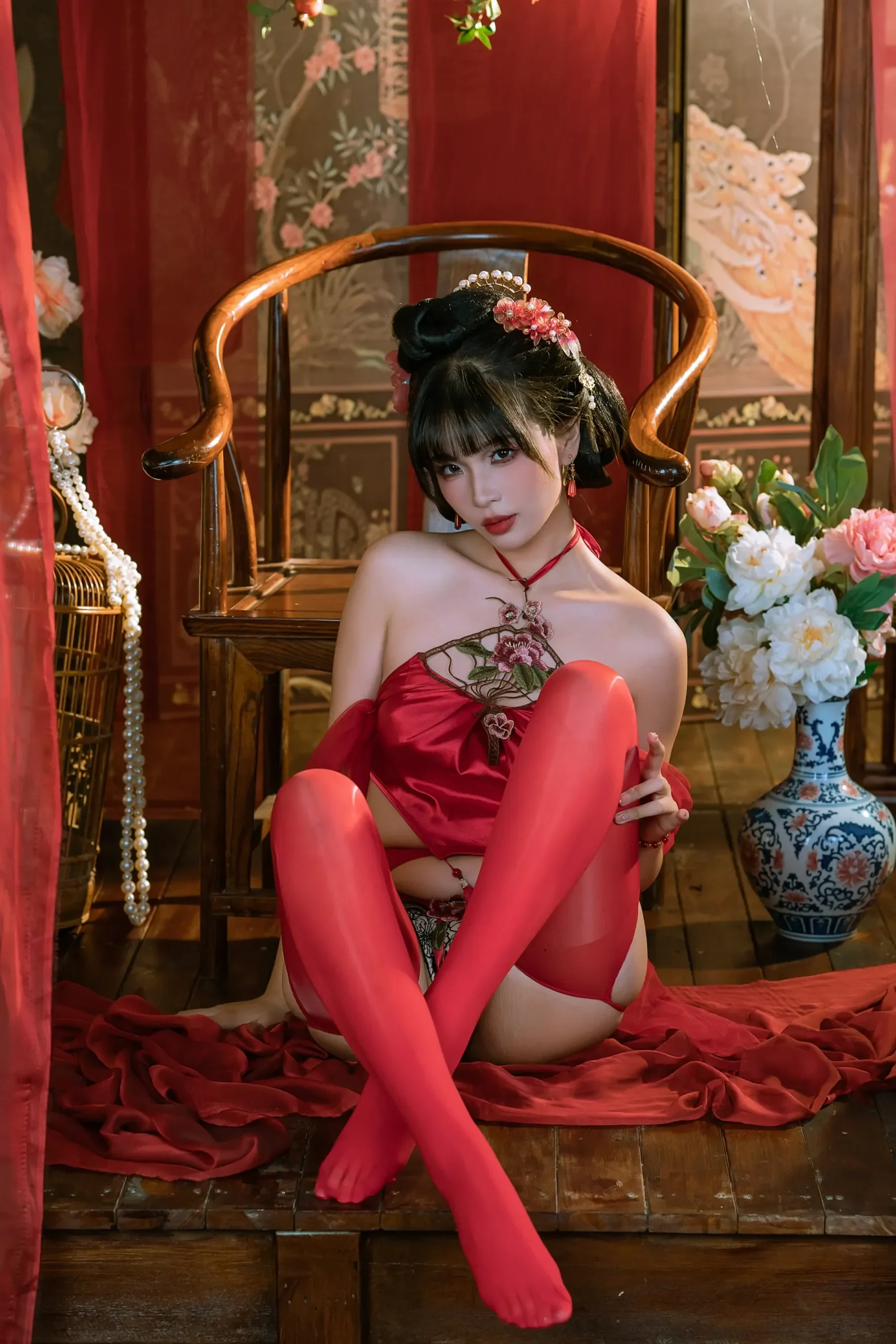 云溪溪&轩萧学姐 – 情趣肚兜 [23P]