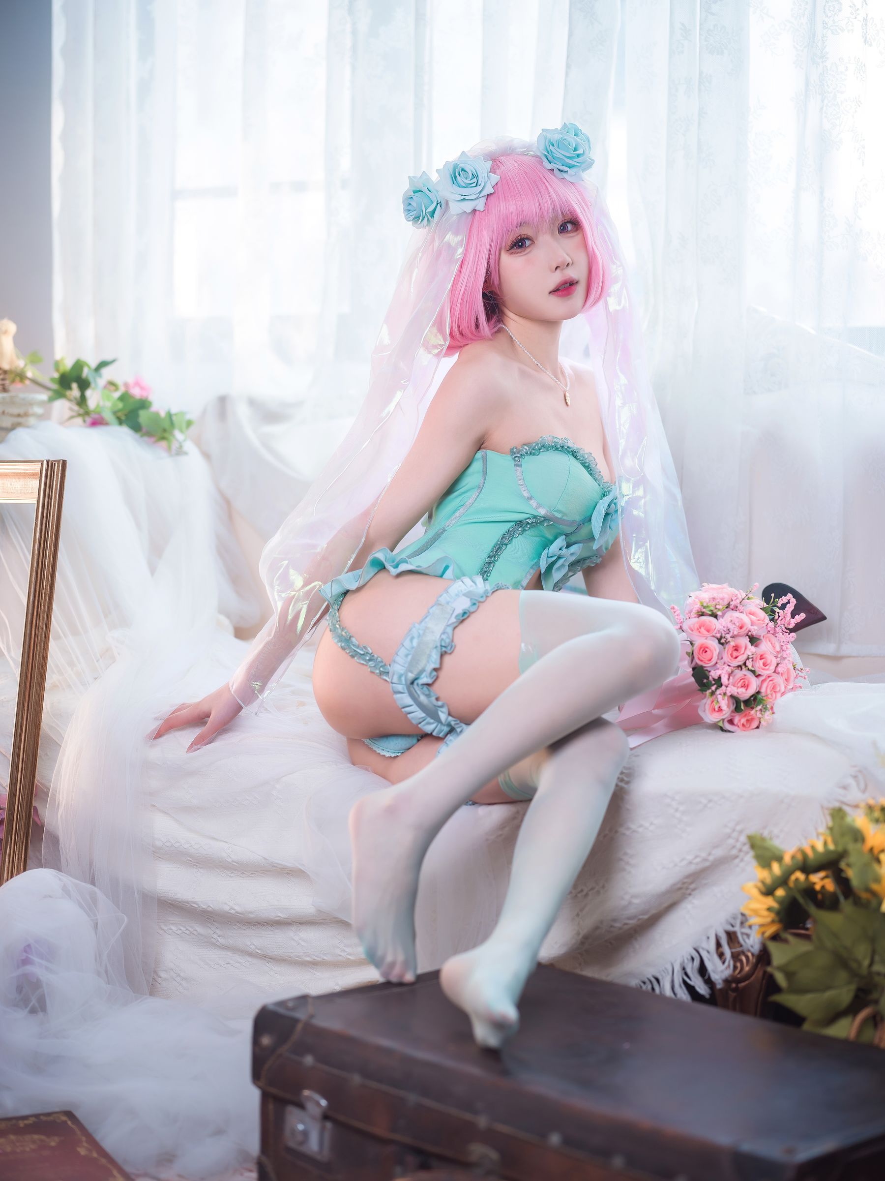 阿包也是兔娘 – 王女梦梦 婚纱内衣 [32P]