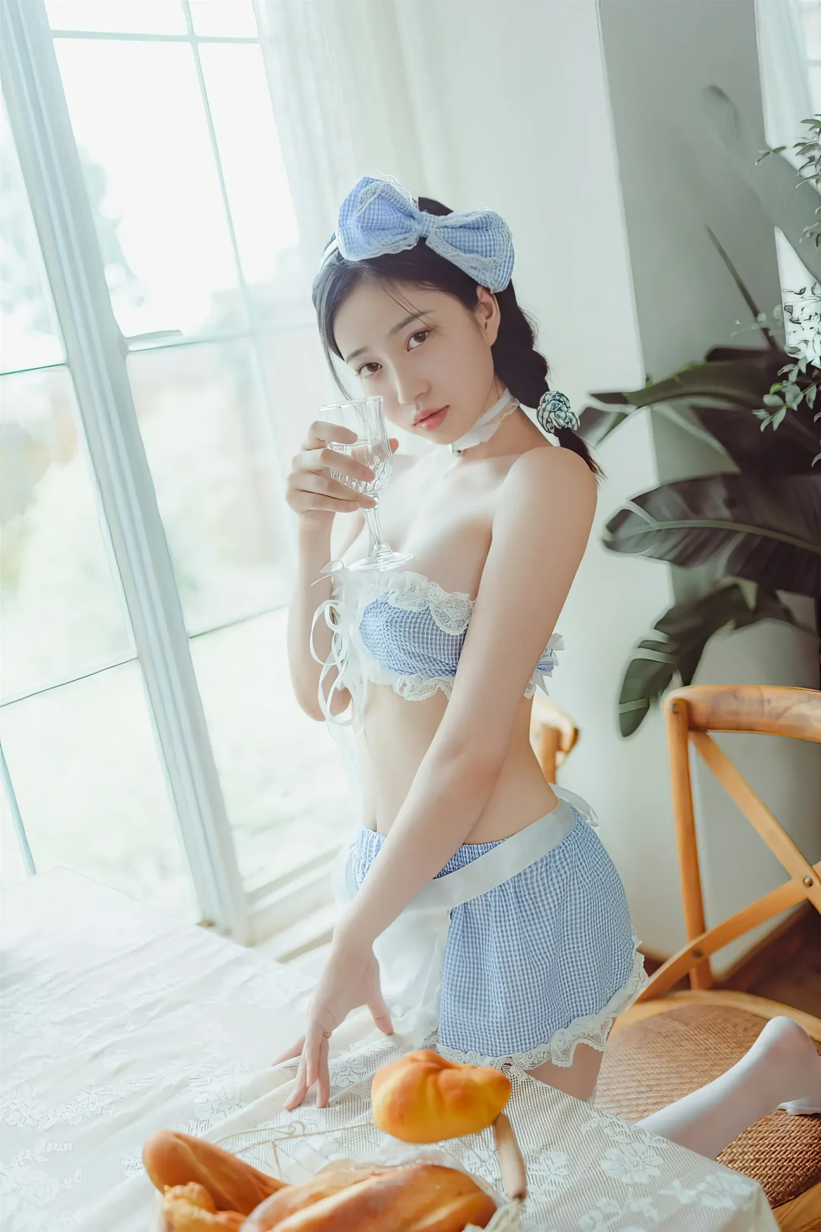 年年Nnian – 厨娘 [33P]