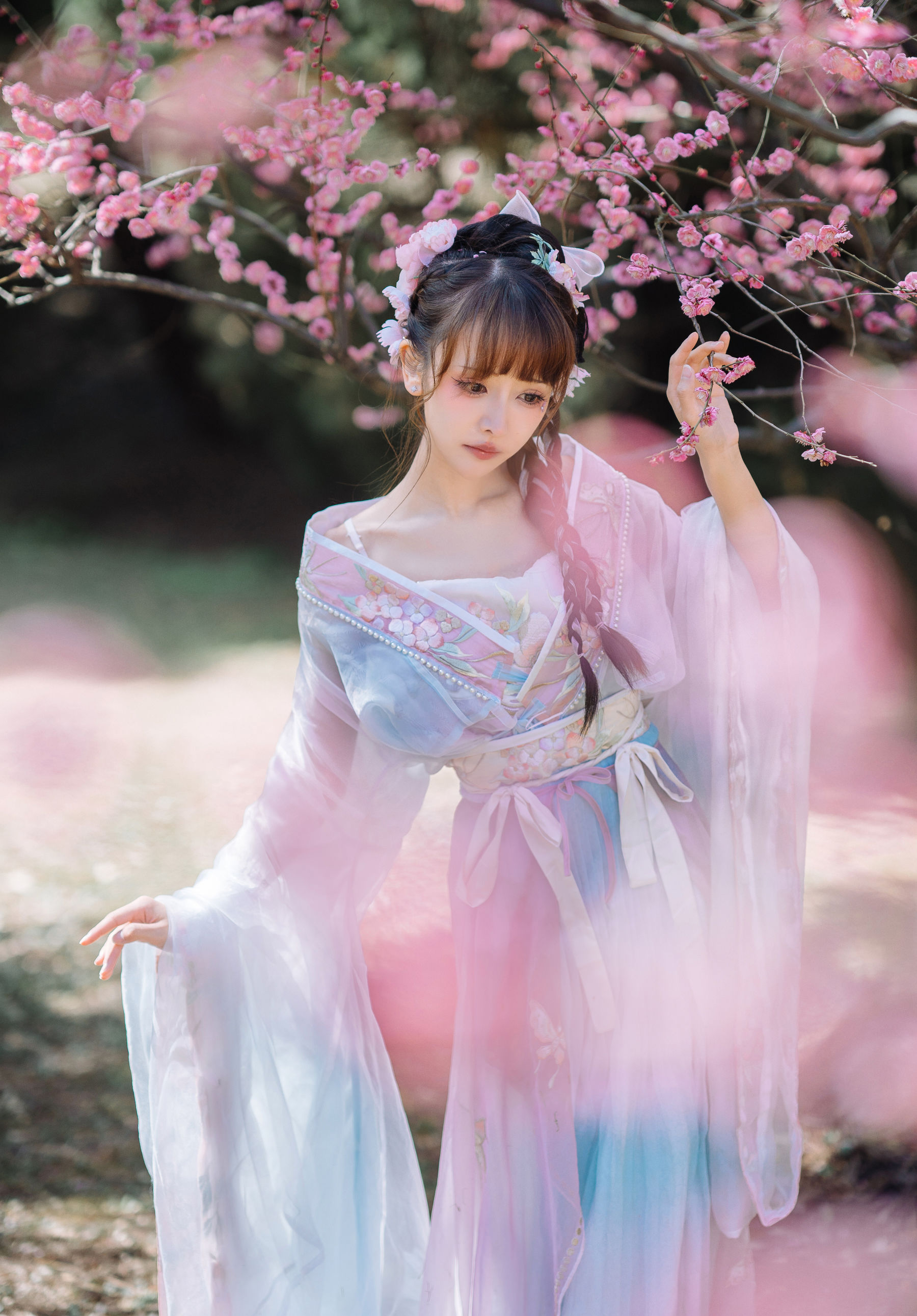 紫氯氯 – 二月梅花 [17P]