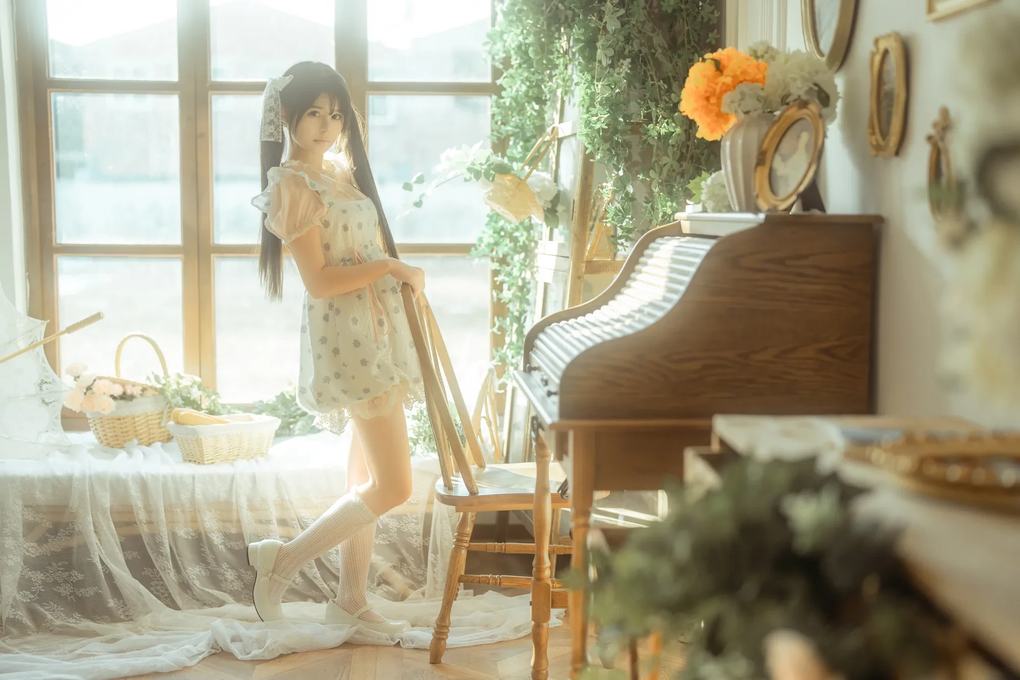 rua阮阮 – 花房 小裙子 [54P]