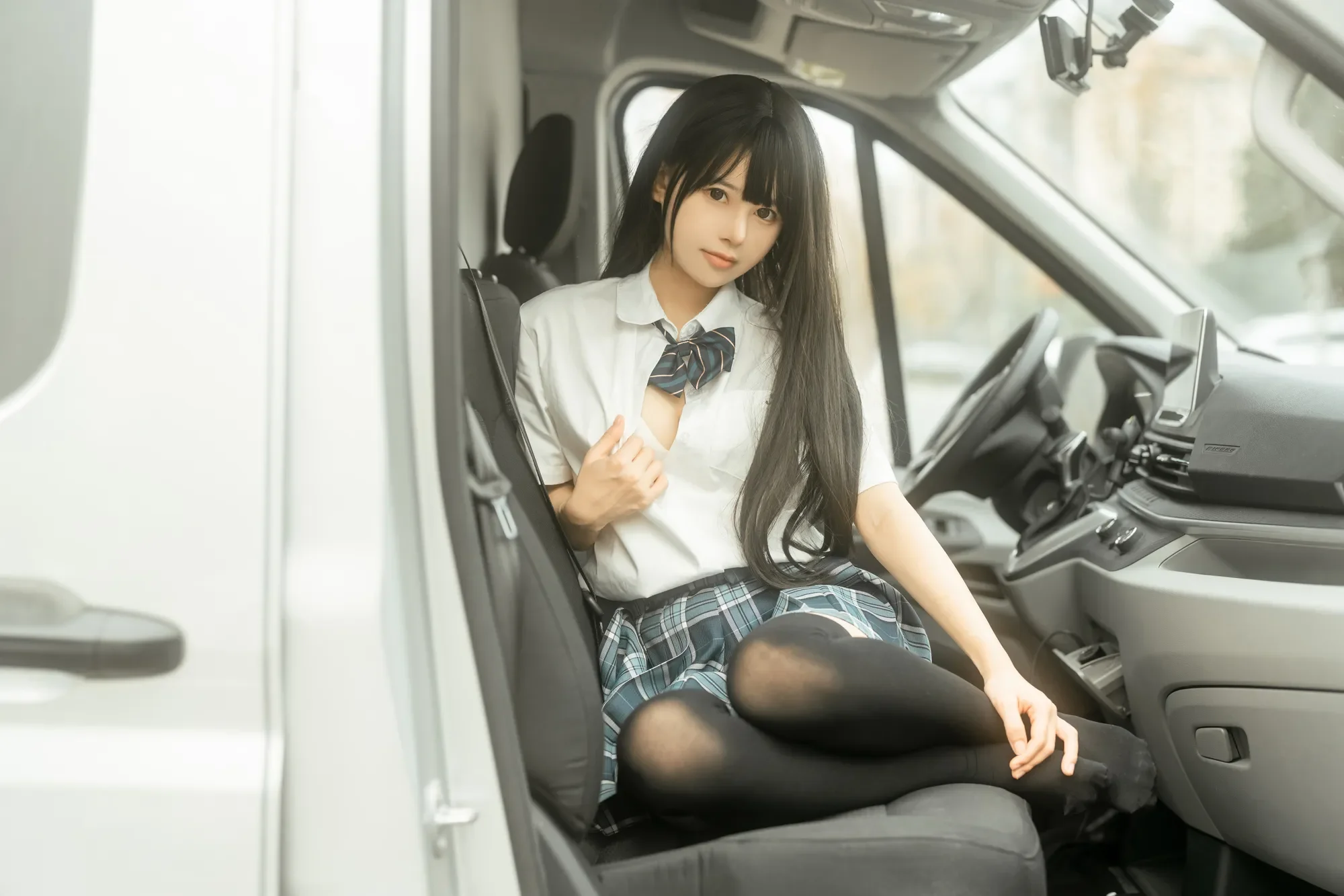 rua阮阮 – 房车jk [41P]