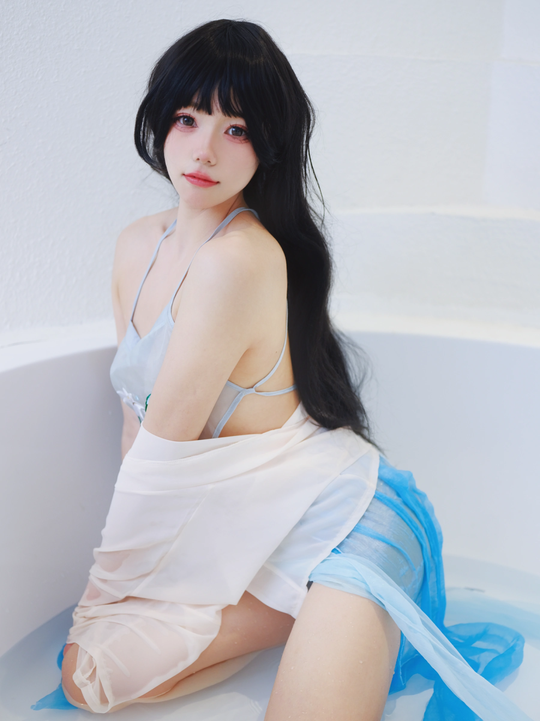 黏黏团子兔（咬一口兔娘） – 古风情趣三套 [26P]