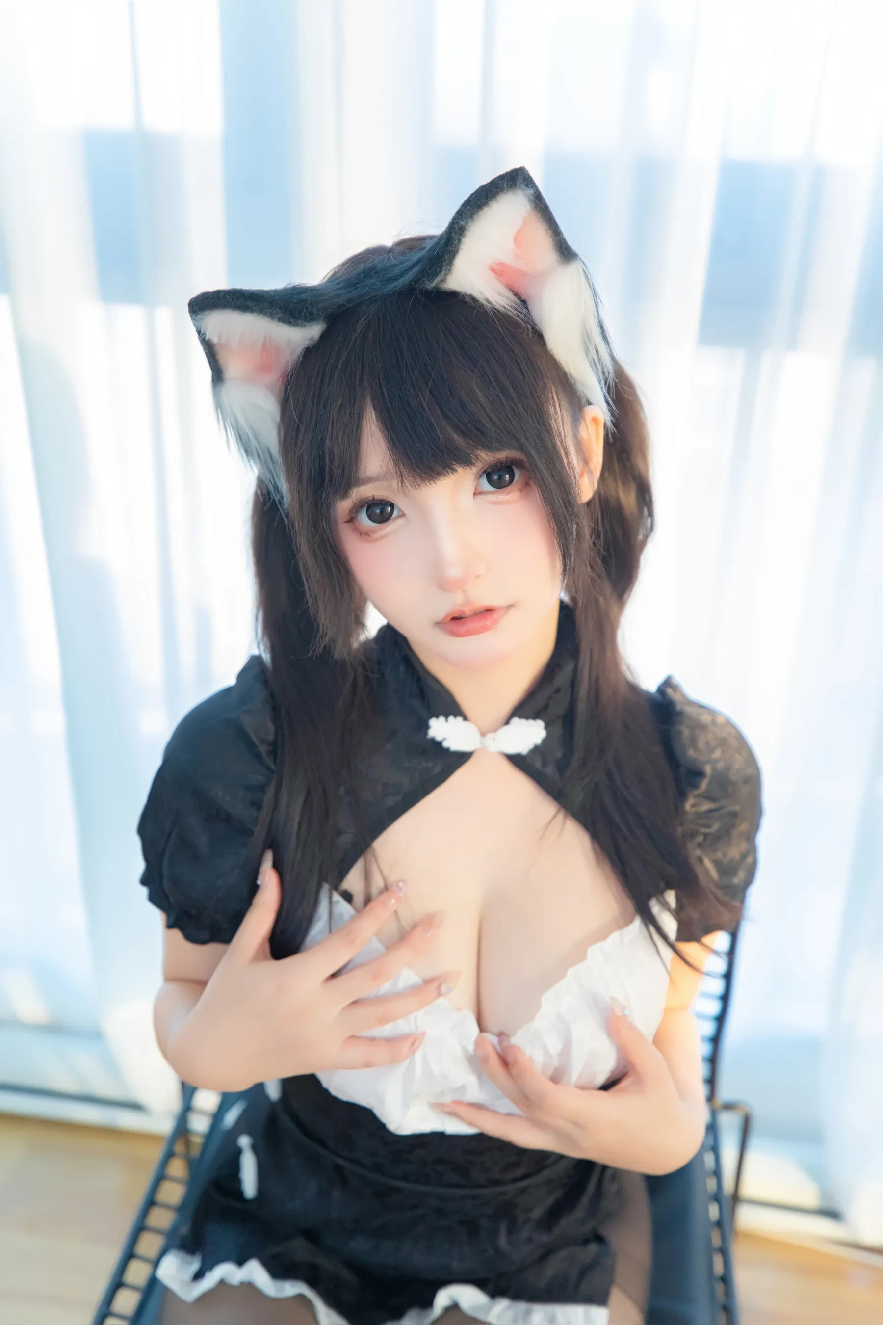 神楽坂真冬 – 猫猫女仆 [70P]