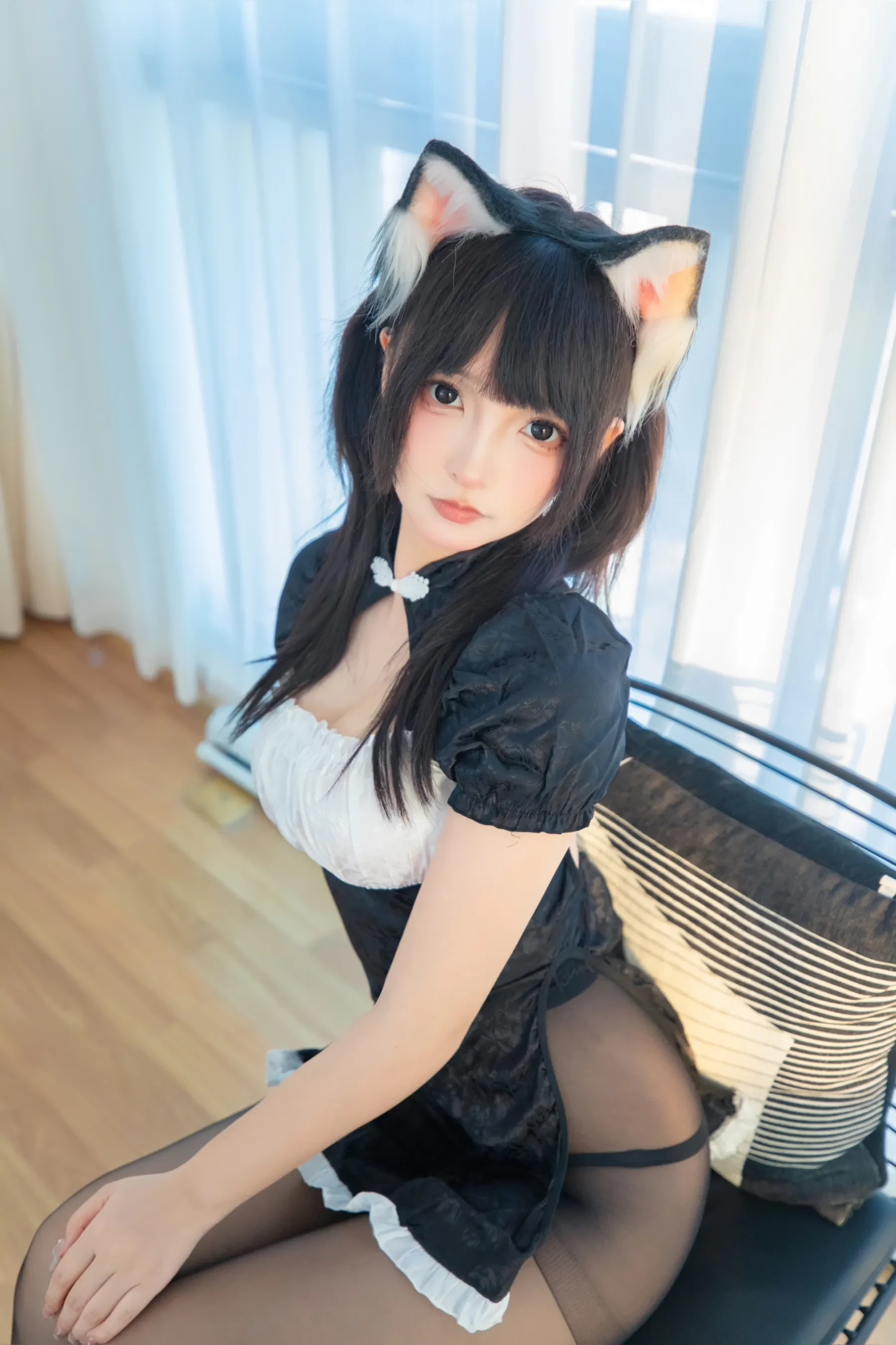 神楽坂真冬 – 猫猫女仆 [70P]