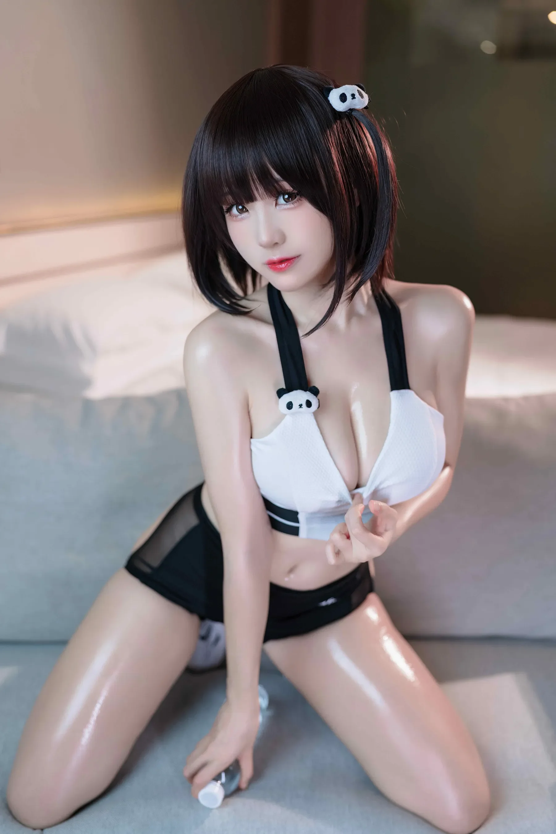 miko酱ww – 蛋白大熊猫 [20P]