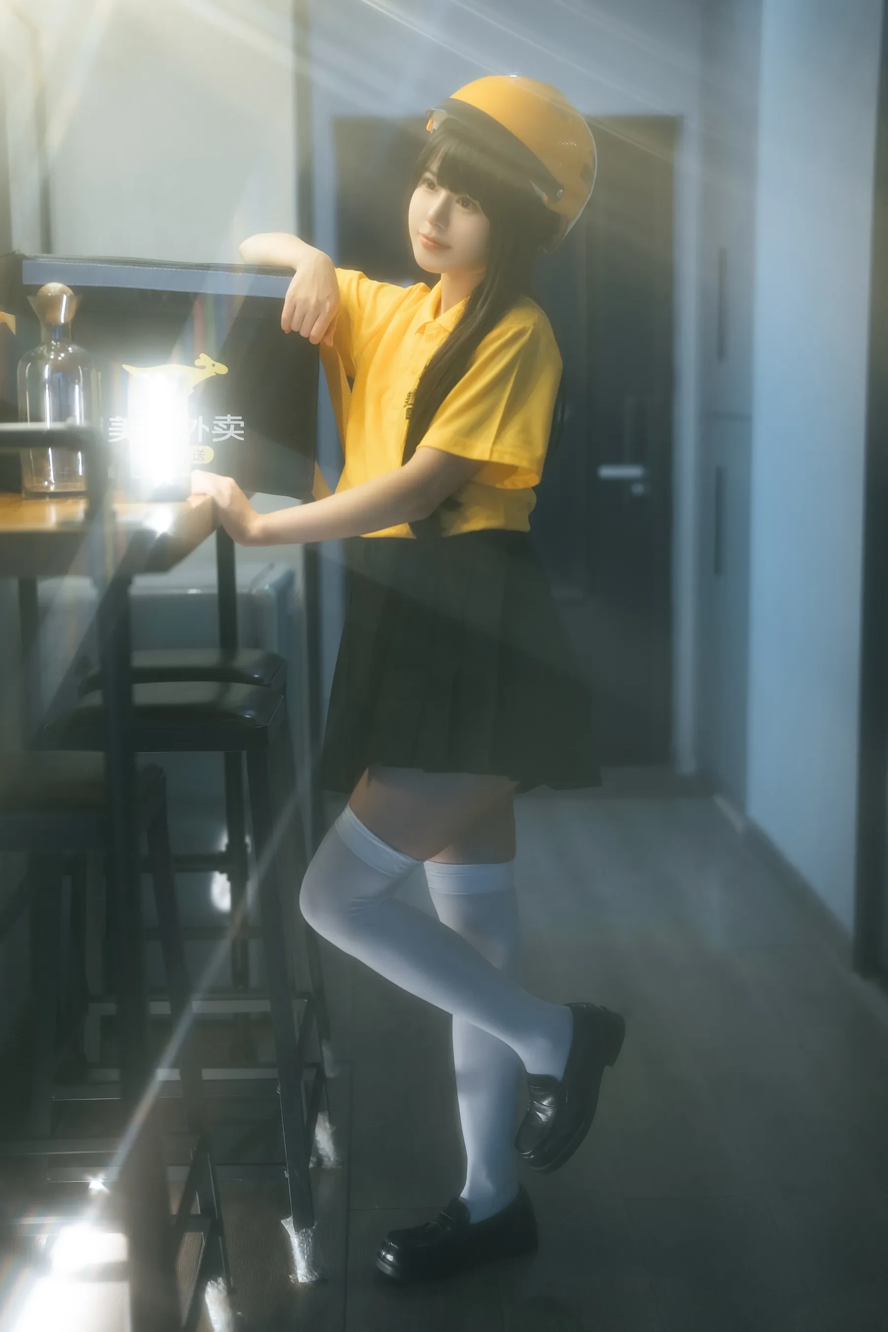 rua阮阮 – 外卖员 [40P]