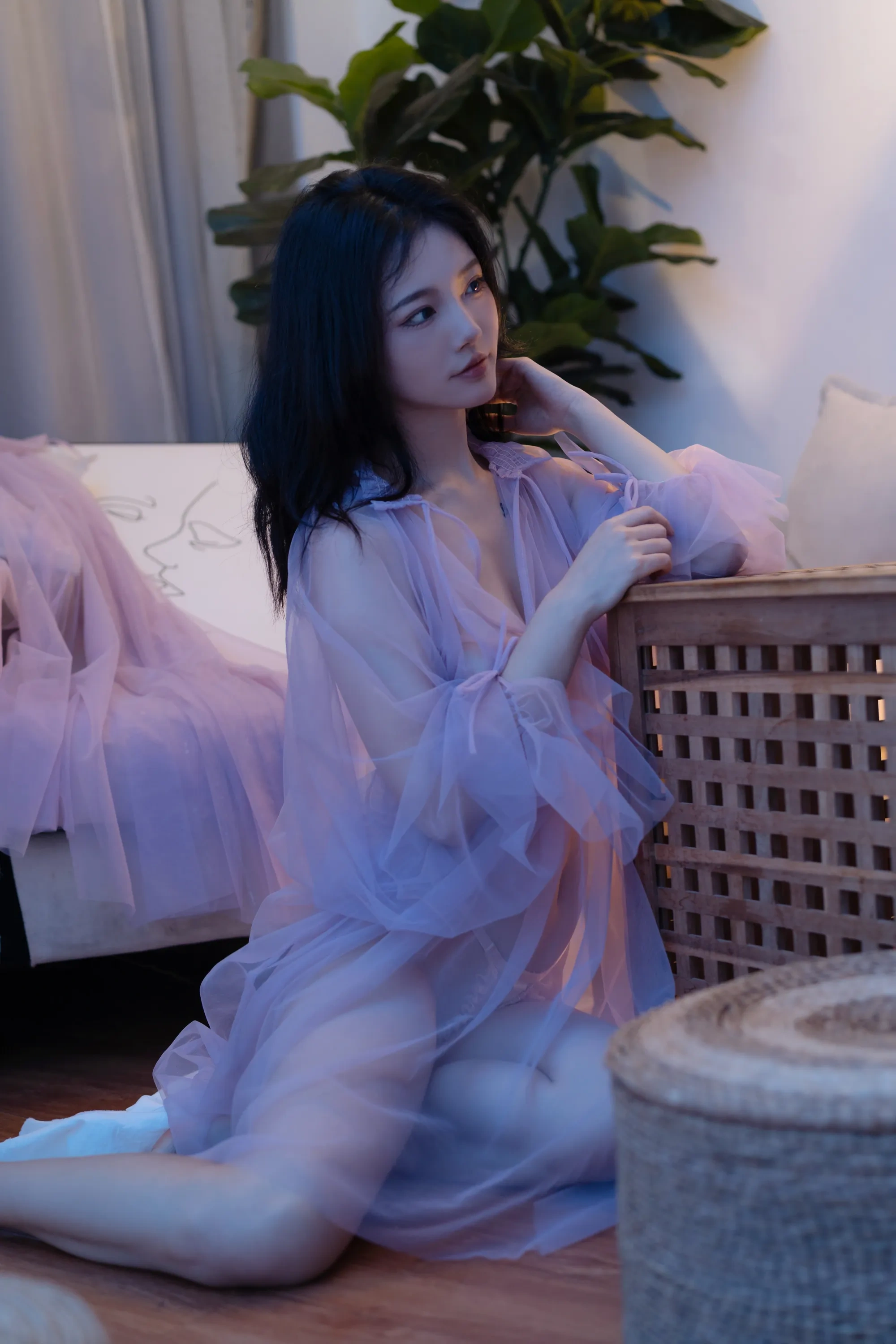 桃良阿宅 – 紫纱裙 [25P]