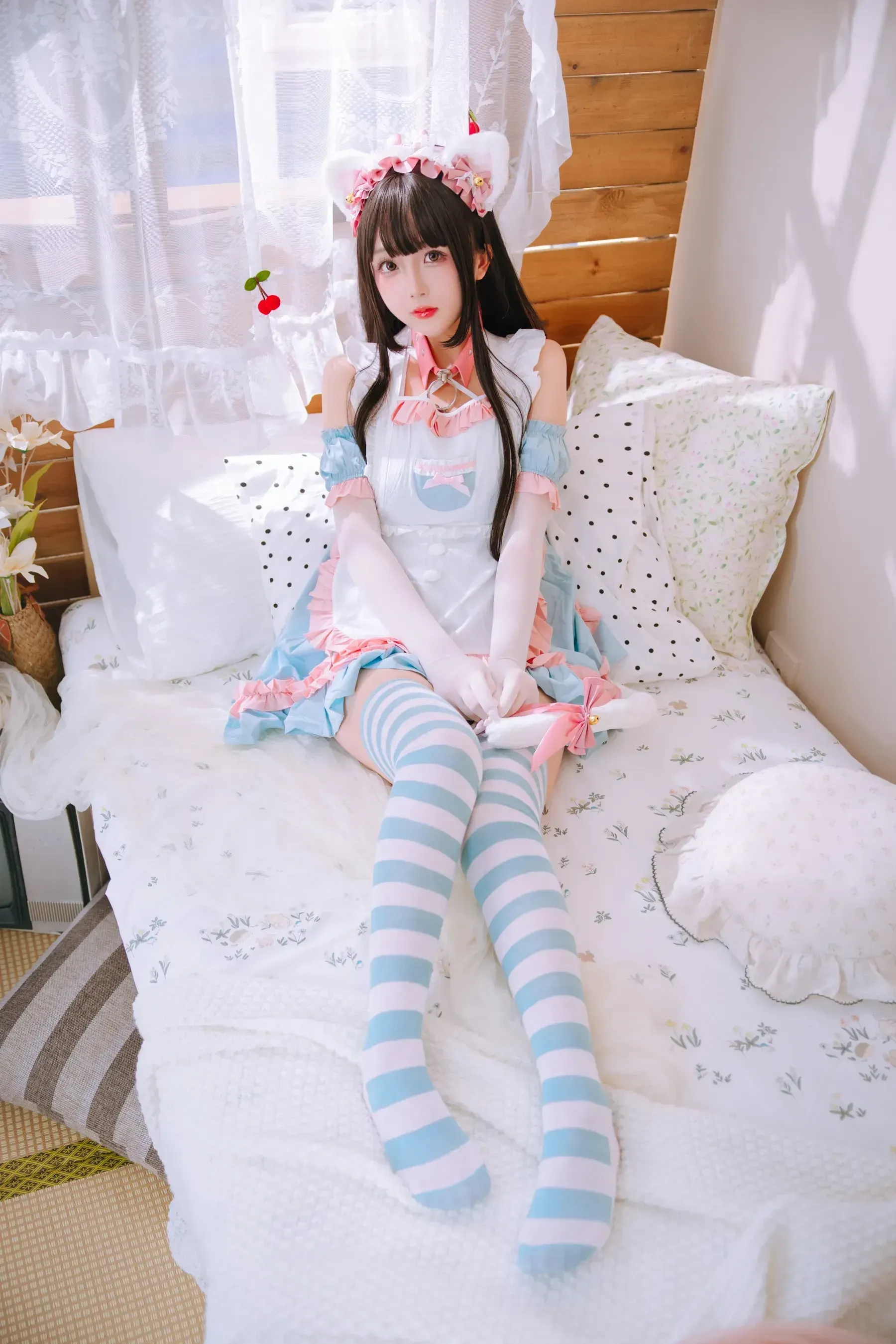 日奈娇 – 兔尾女仆 [90P]